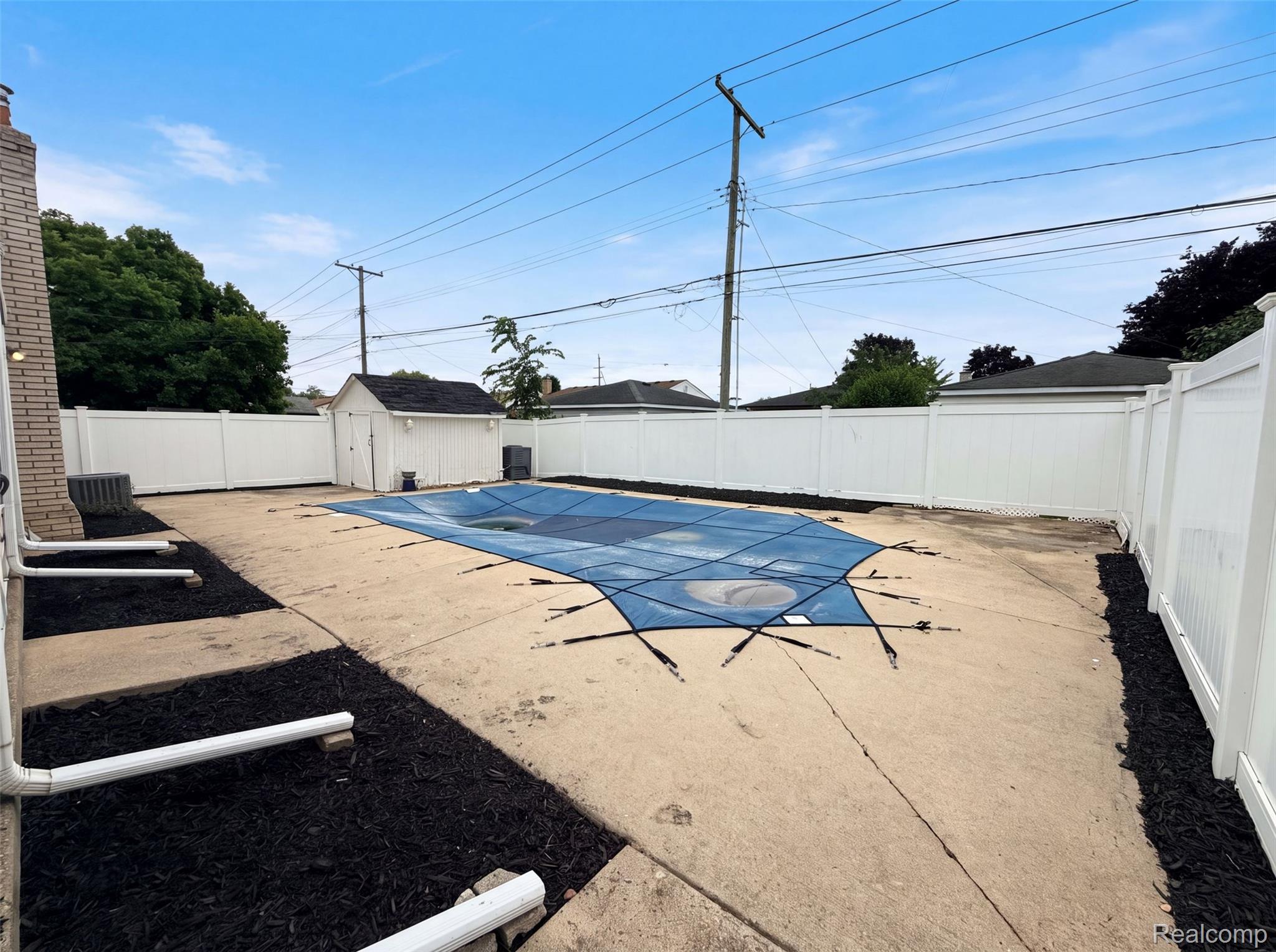 14729 Moran Road Property Photo 17