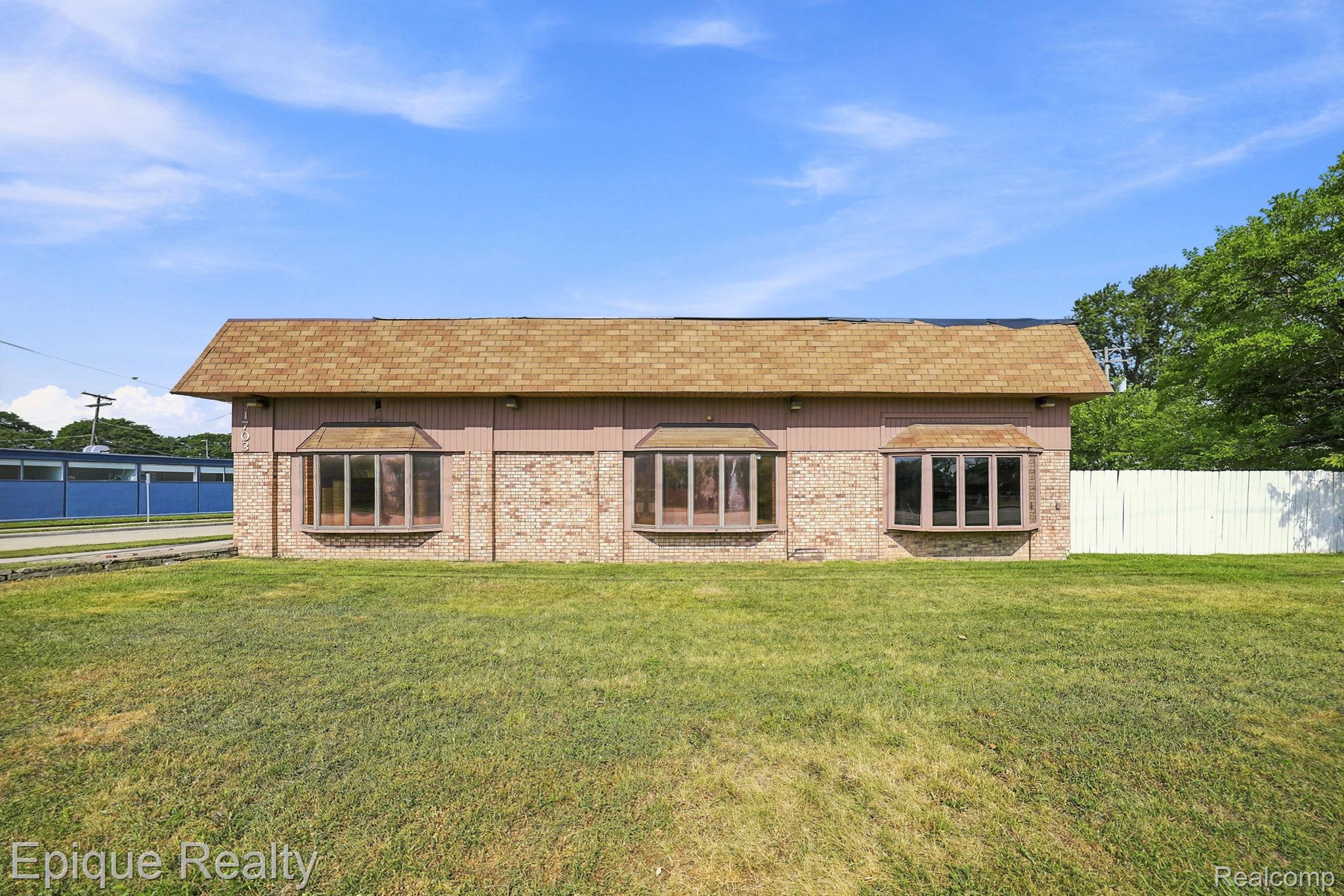 31703 Jefferson Avenue Property Photo 1