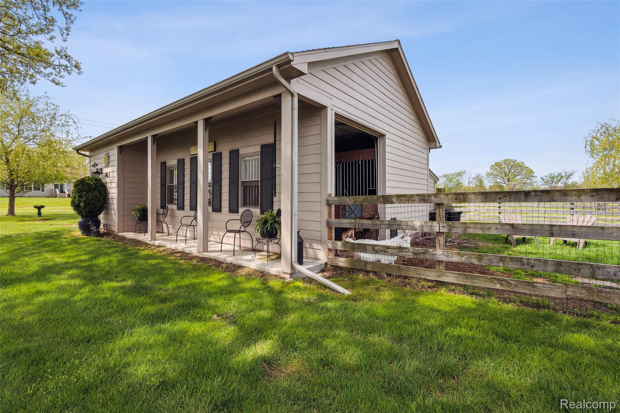 5460 Cochrane Road Property Photo 34