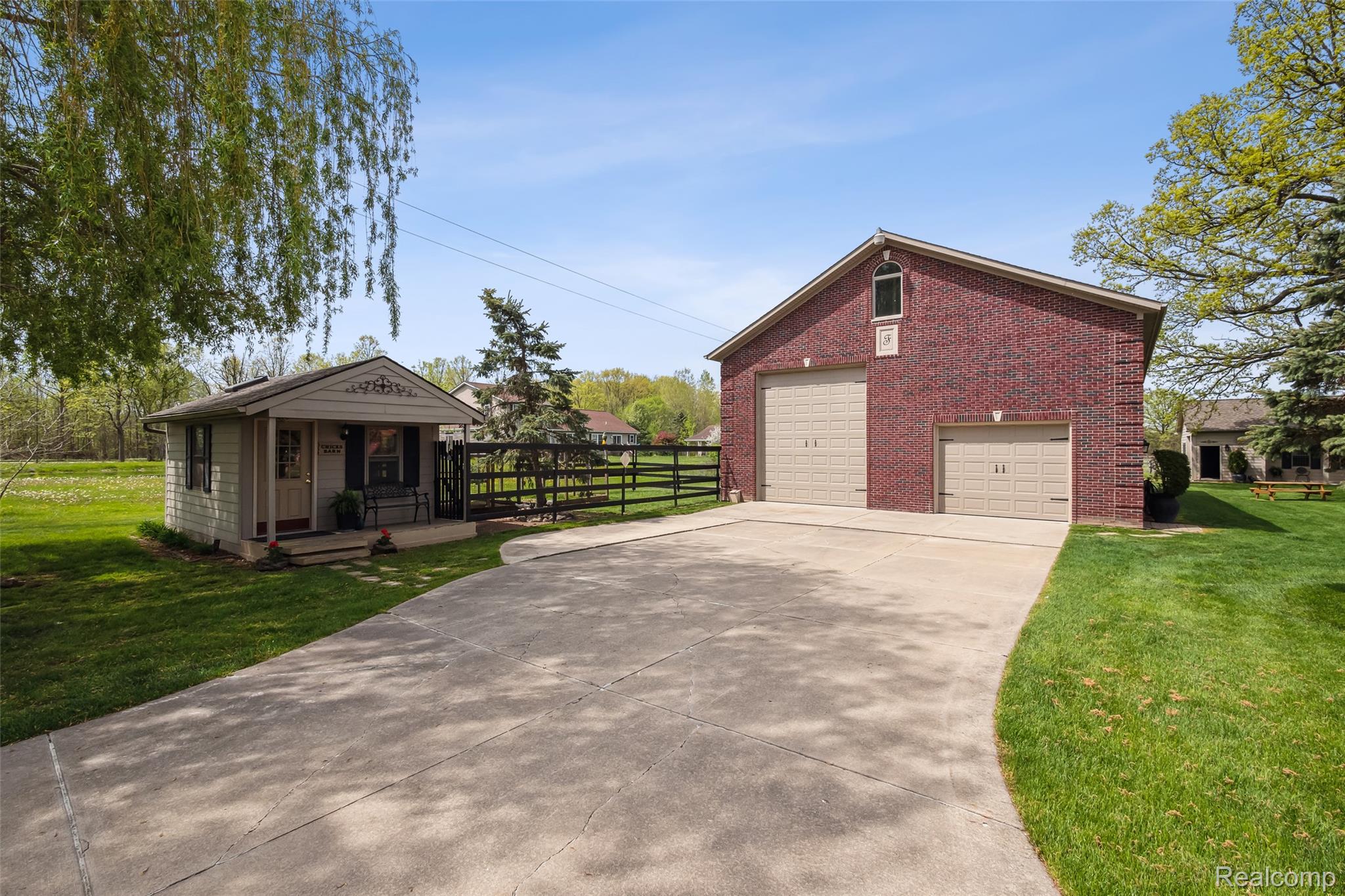 5460 Cochrane Road Property Photo 44