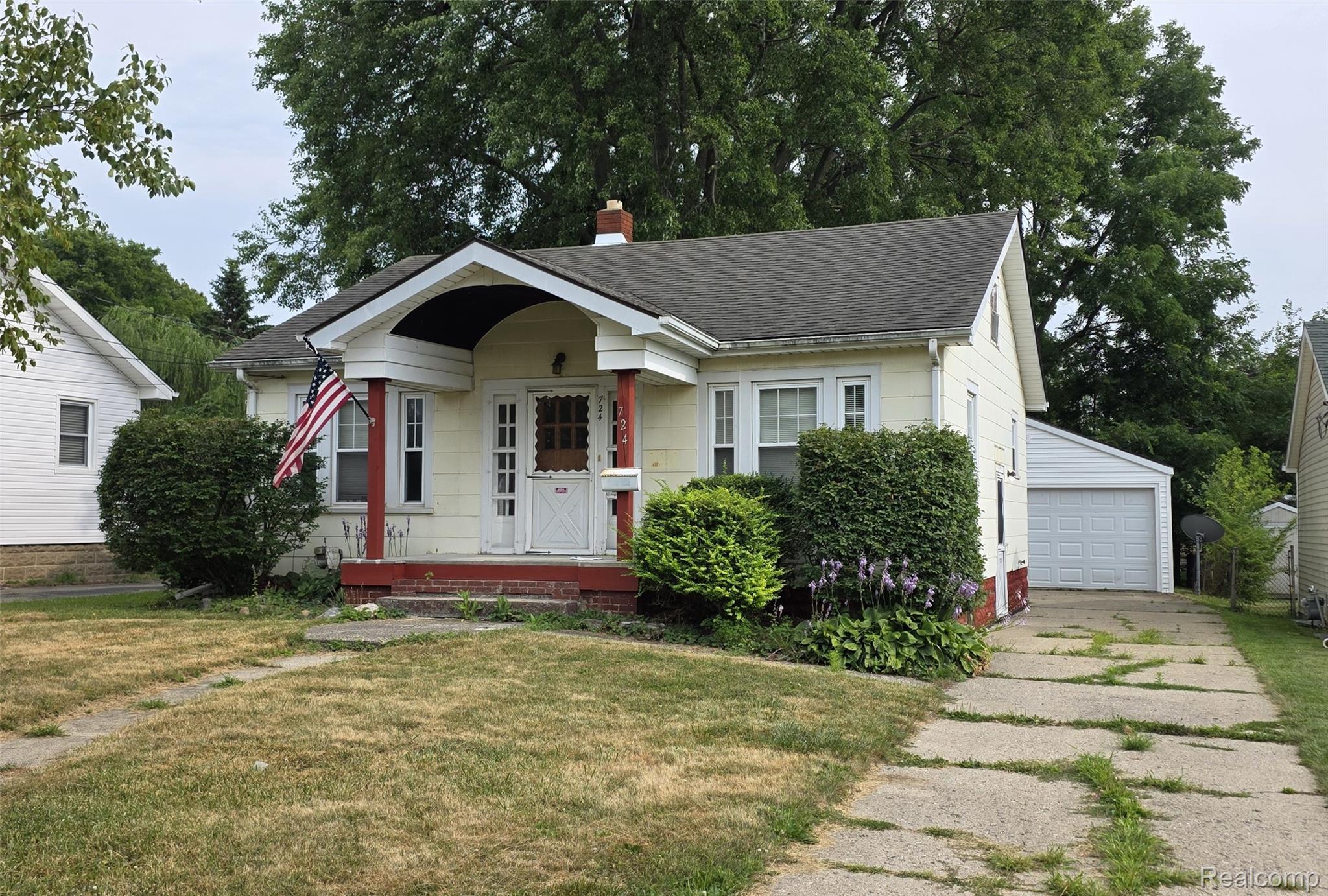 724 Alexandrine Ave Avenue Property Photo 1
