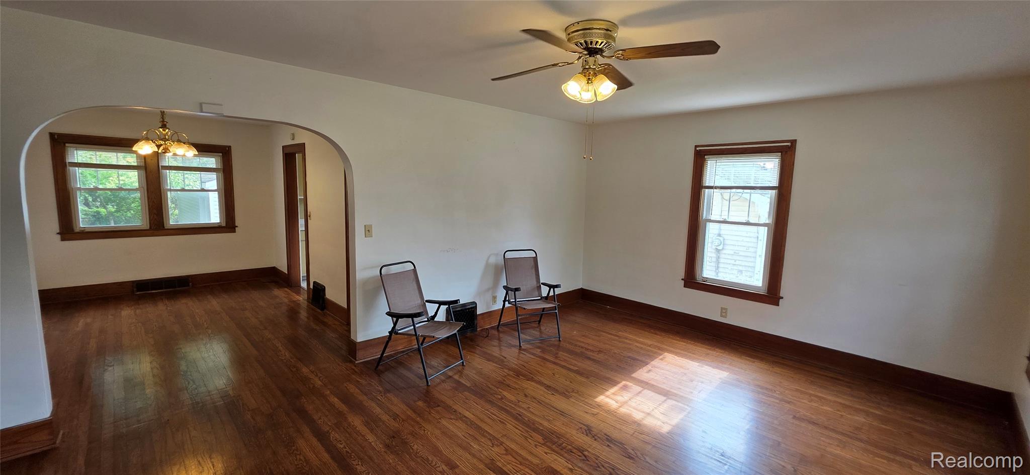 724 Alexandrine Ave Avenue Property Photo 4