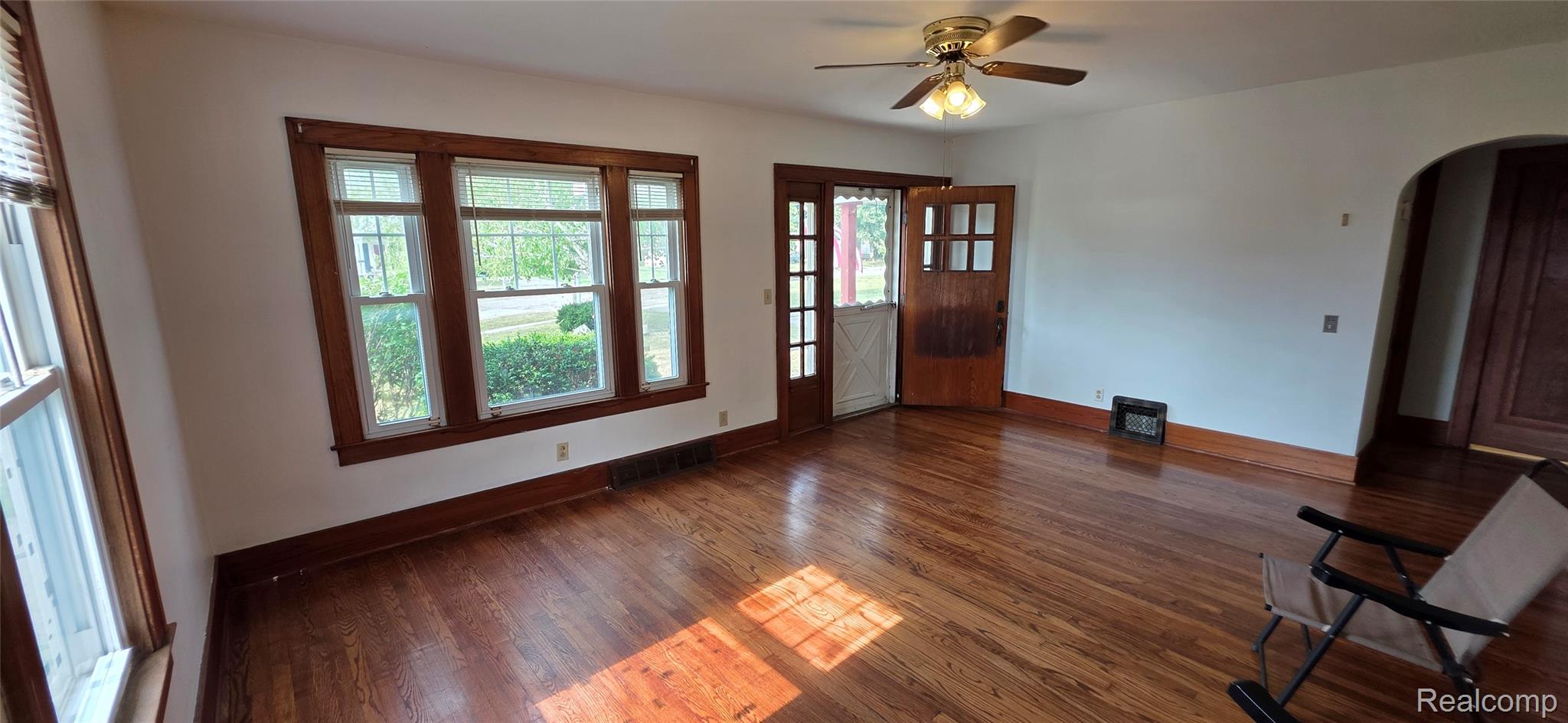 724 Alexandrine Ave Avenue Property Photo 5