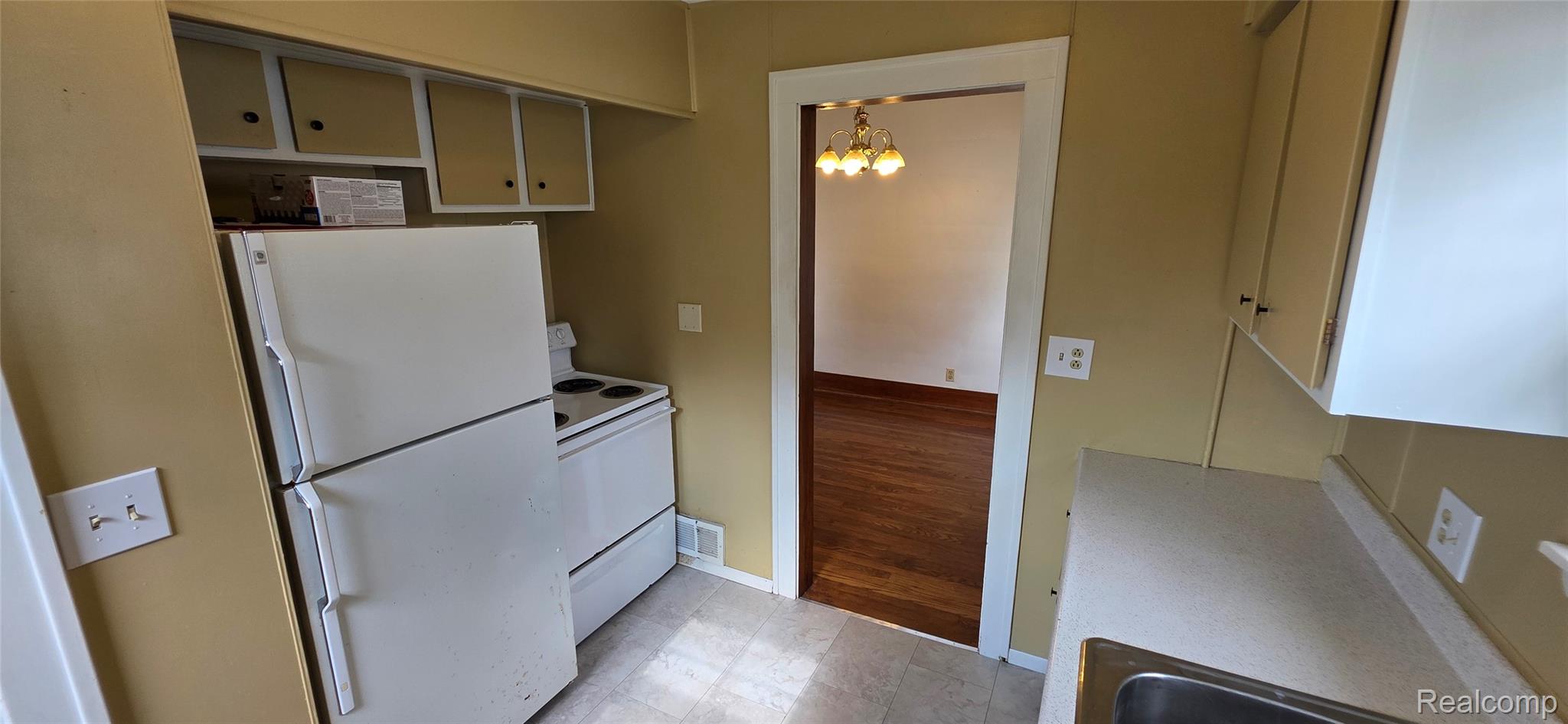 724 Alexandrine Ave Avenue Property Photo 8