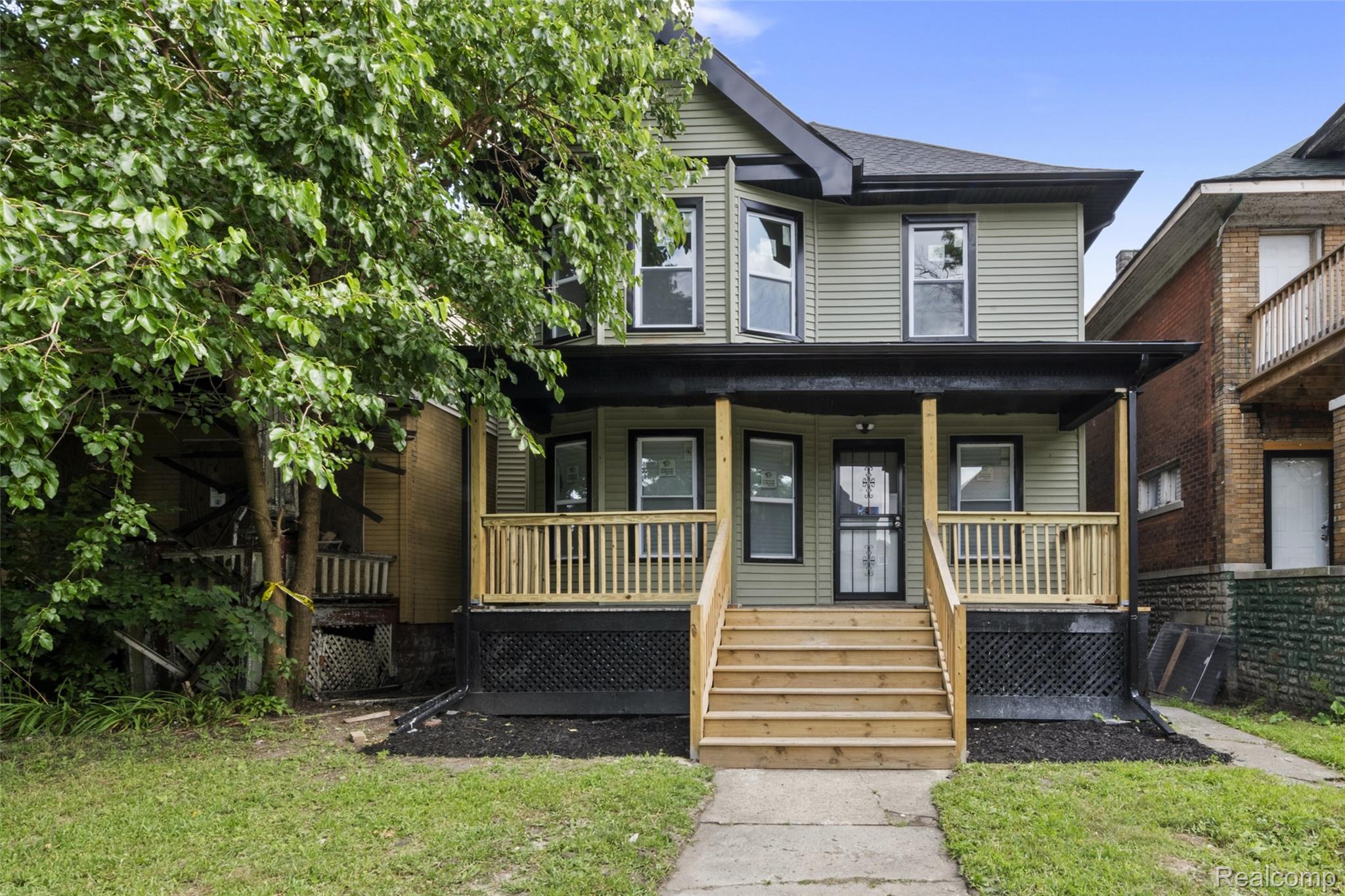 3281 Lothrop Street Property Photo 1