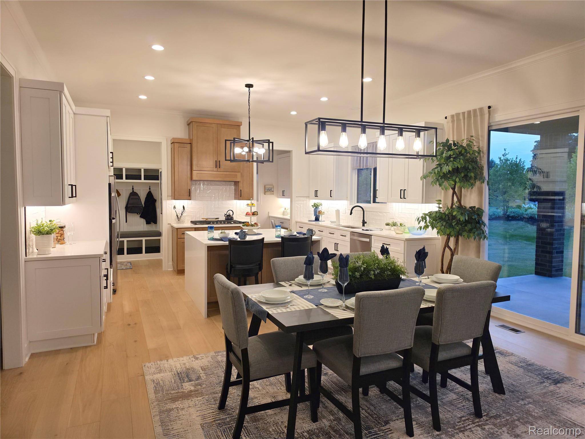 7398 Brys Property Photo 10
