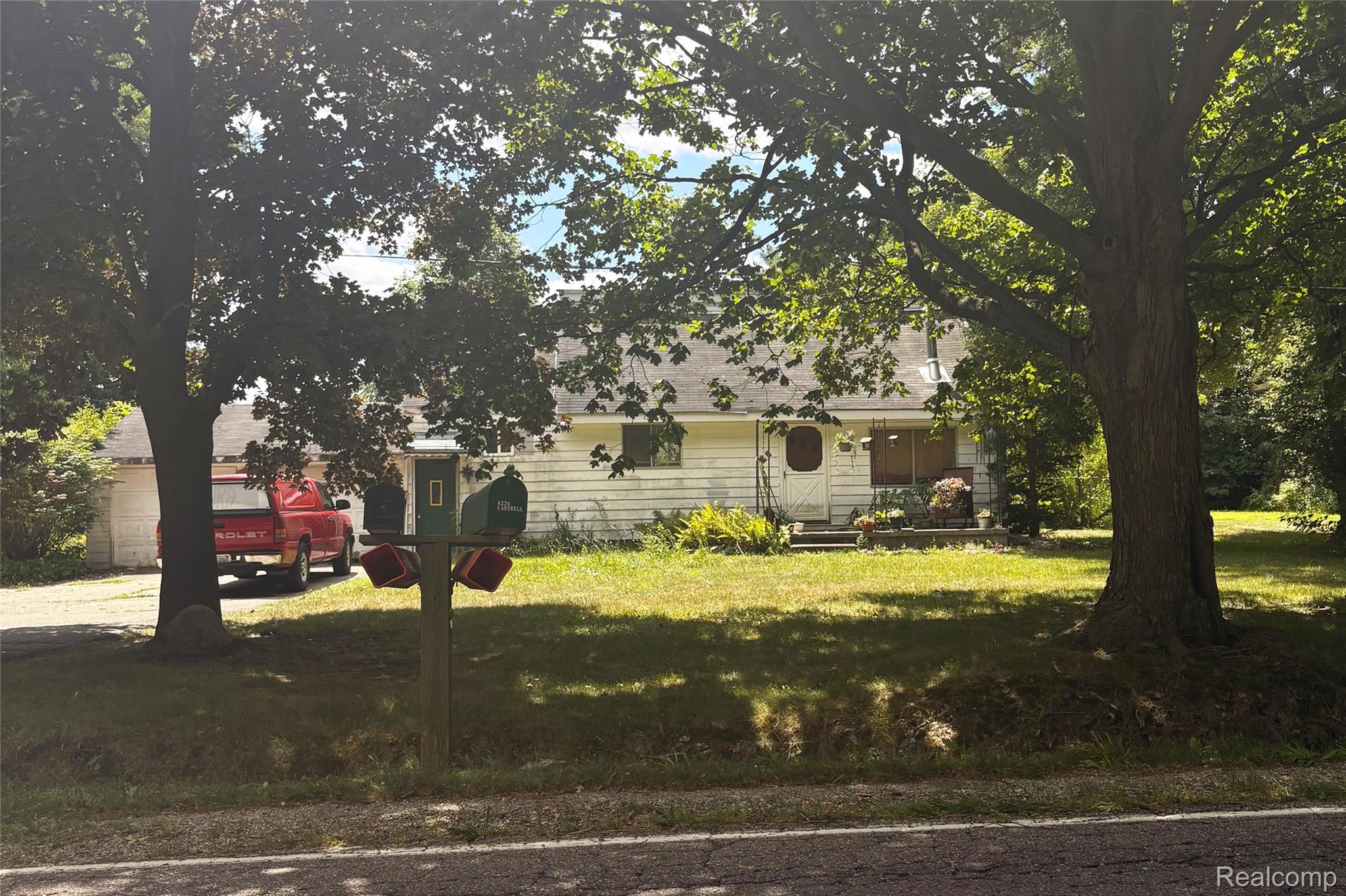 6220 E Carpenter Road Property Photo 1