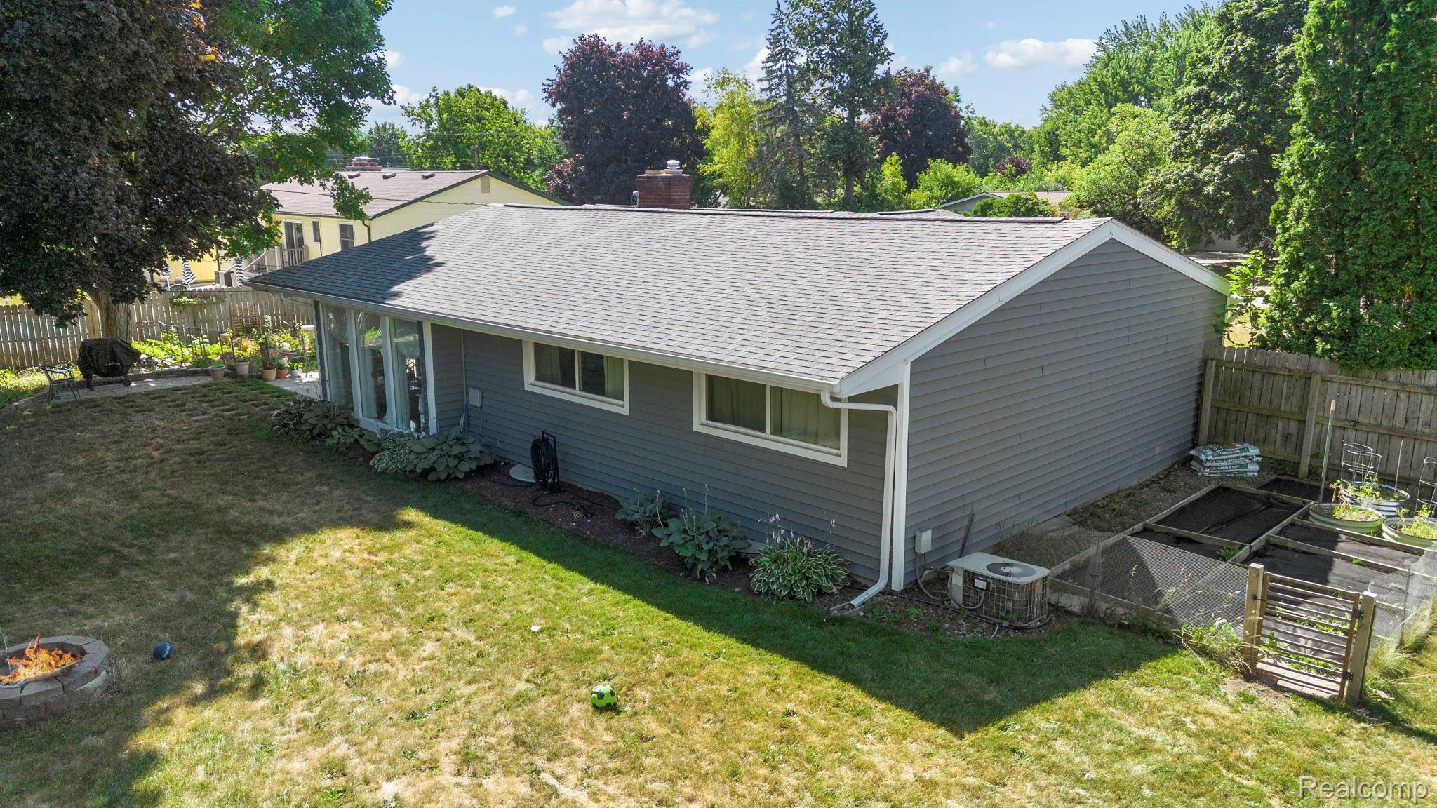 9194 Oakview Drive Property Photo 10