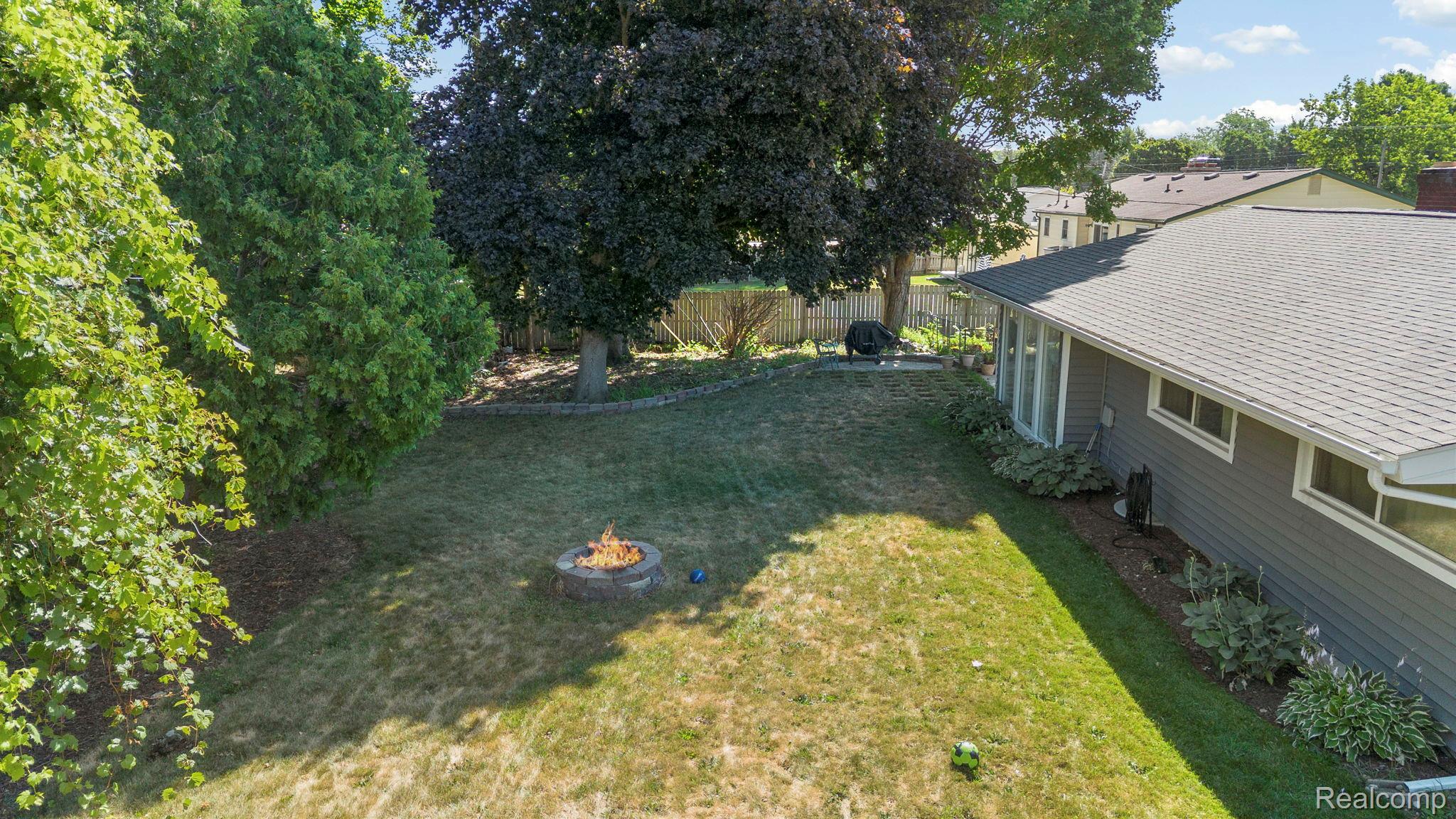 9194 Oakview Drive Property Photo 11