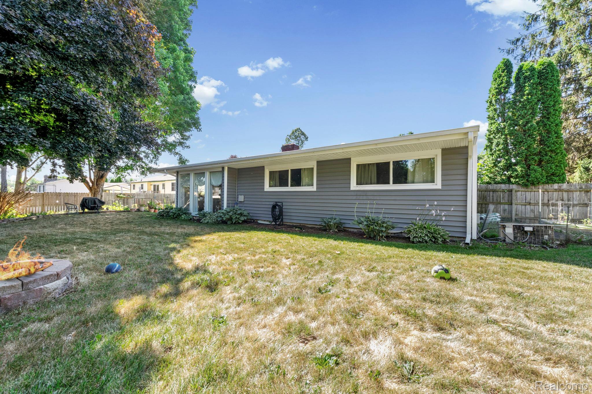 9194 Oakview Drive Property Photo 43