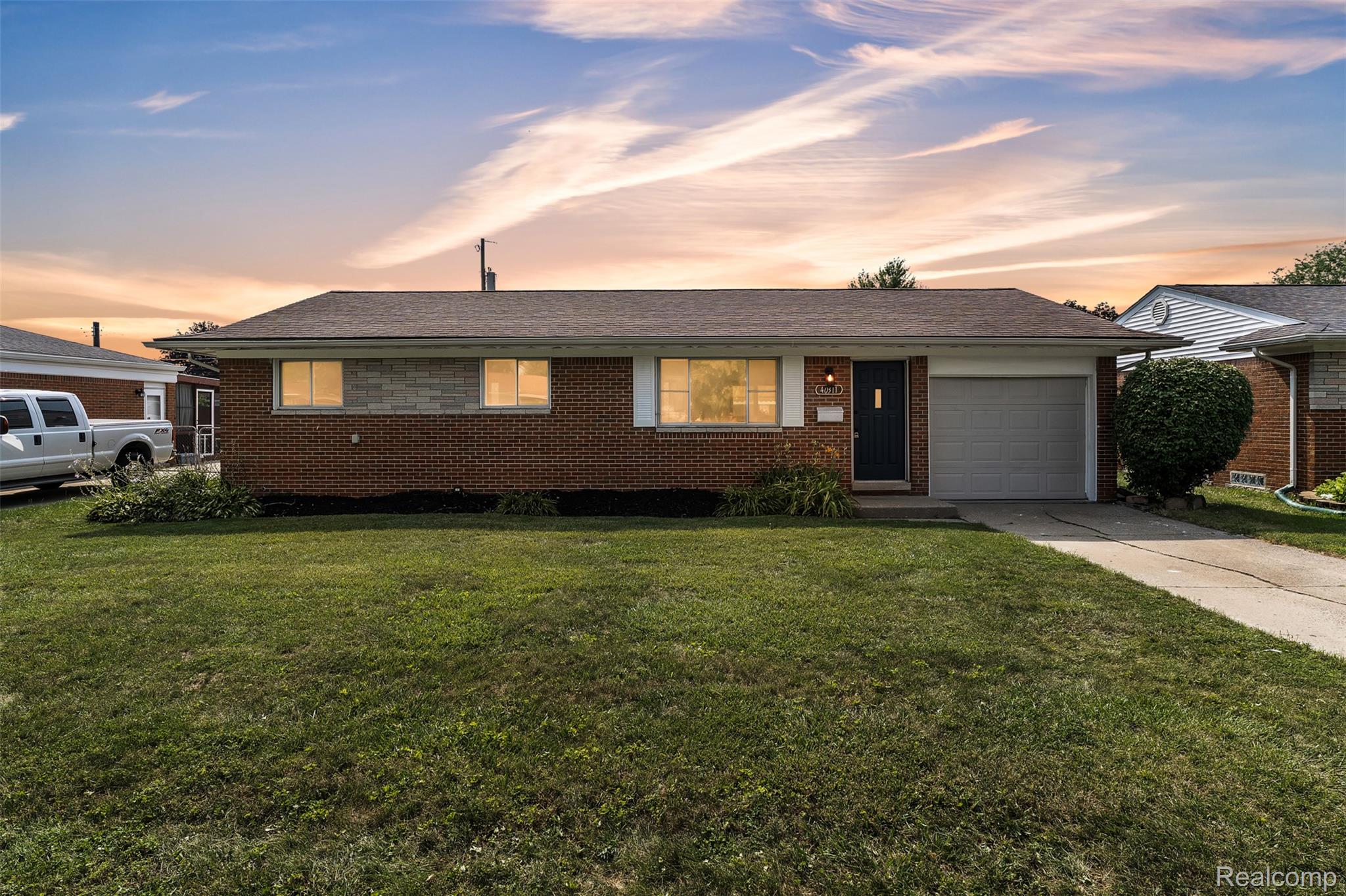40311 Colony Drive Property Photo 1