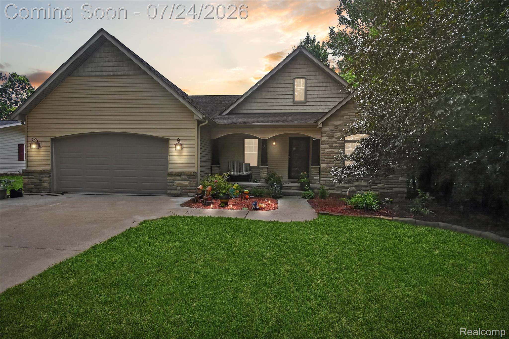 4915 Anglers Lane Property Photo 1
