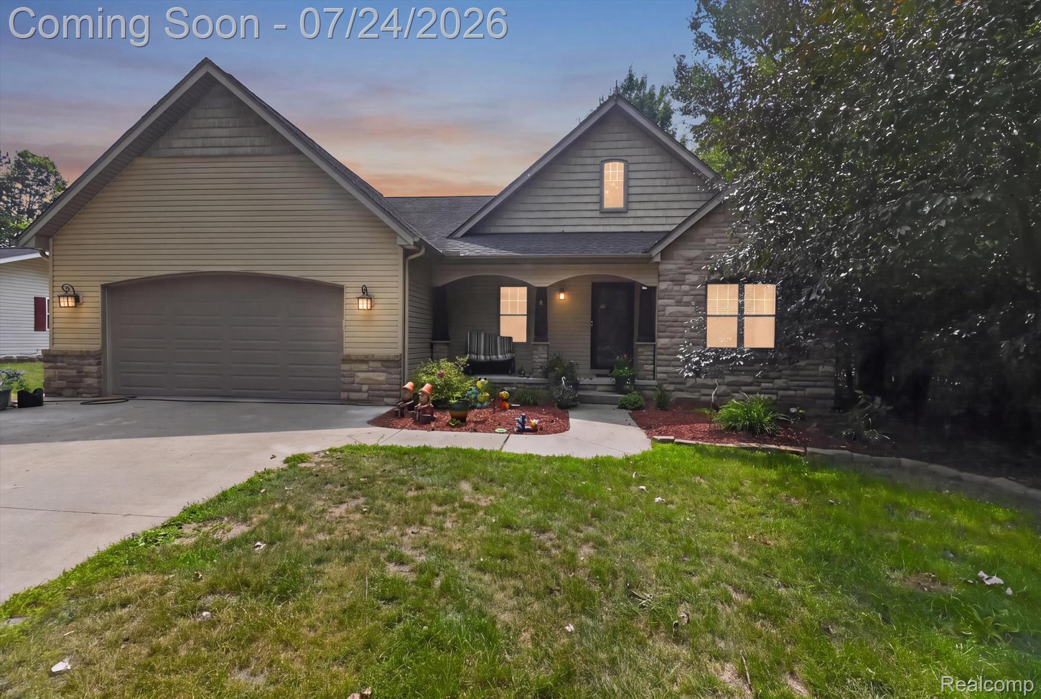 4915 Anglers Lane Property Photo 2