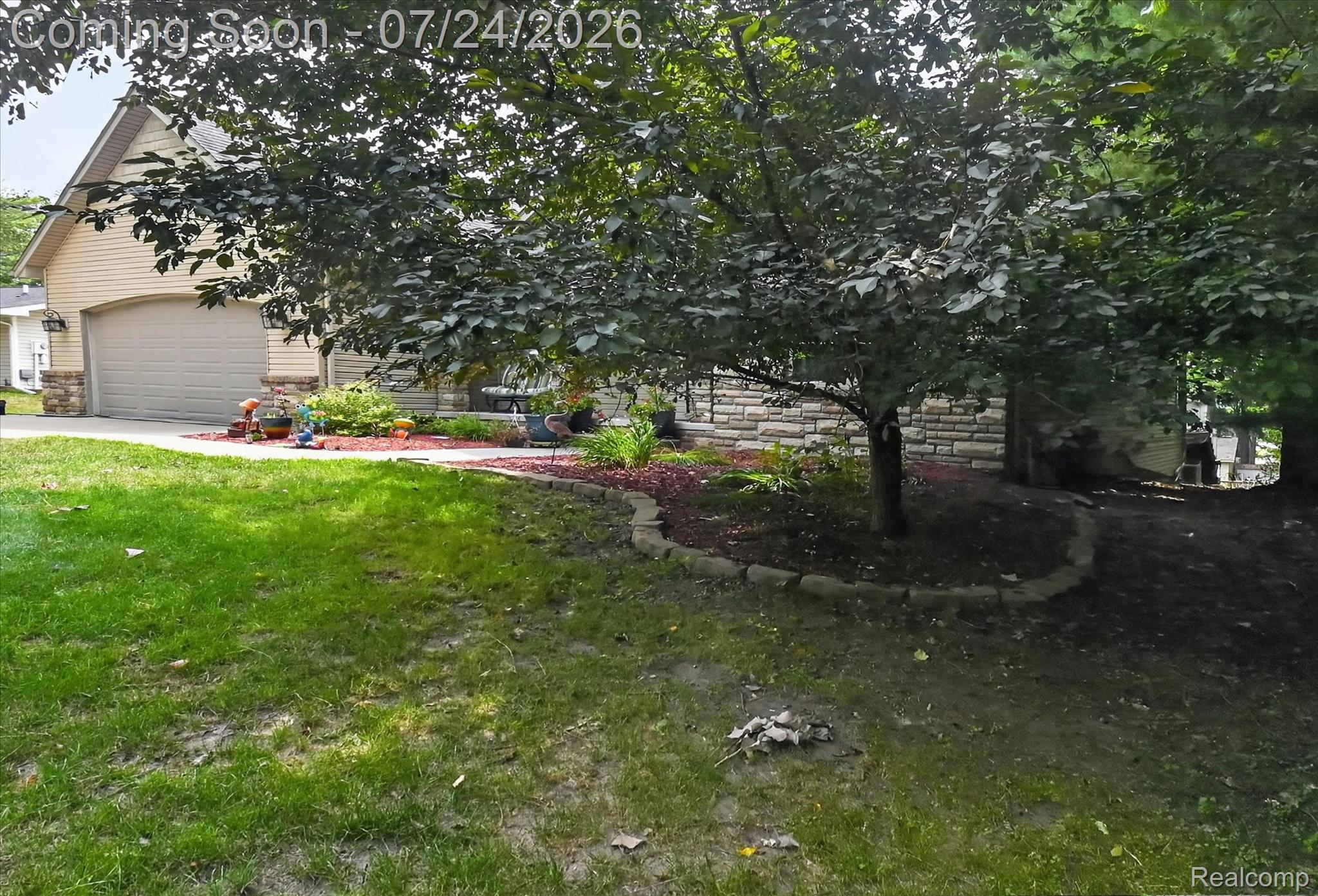 4915 Anglers Lane Property Photo 5