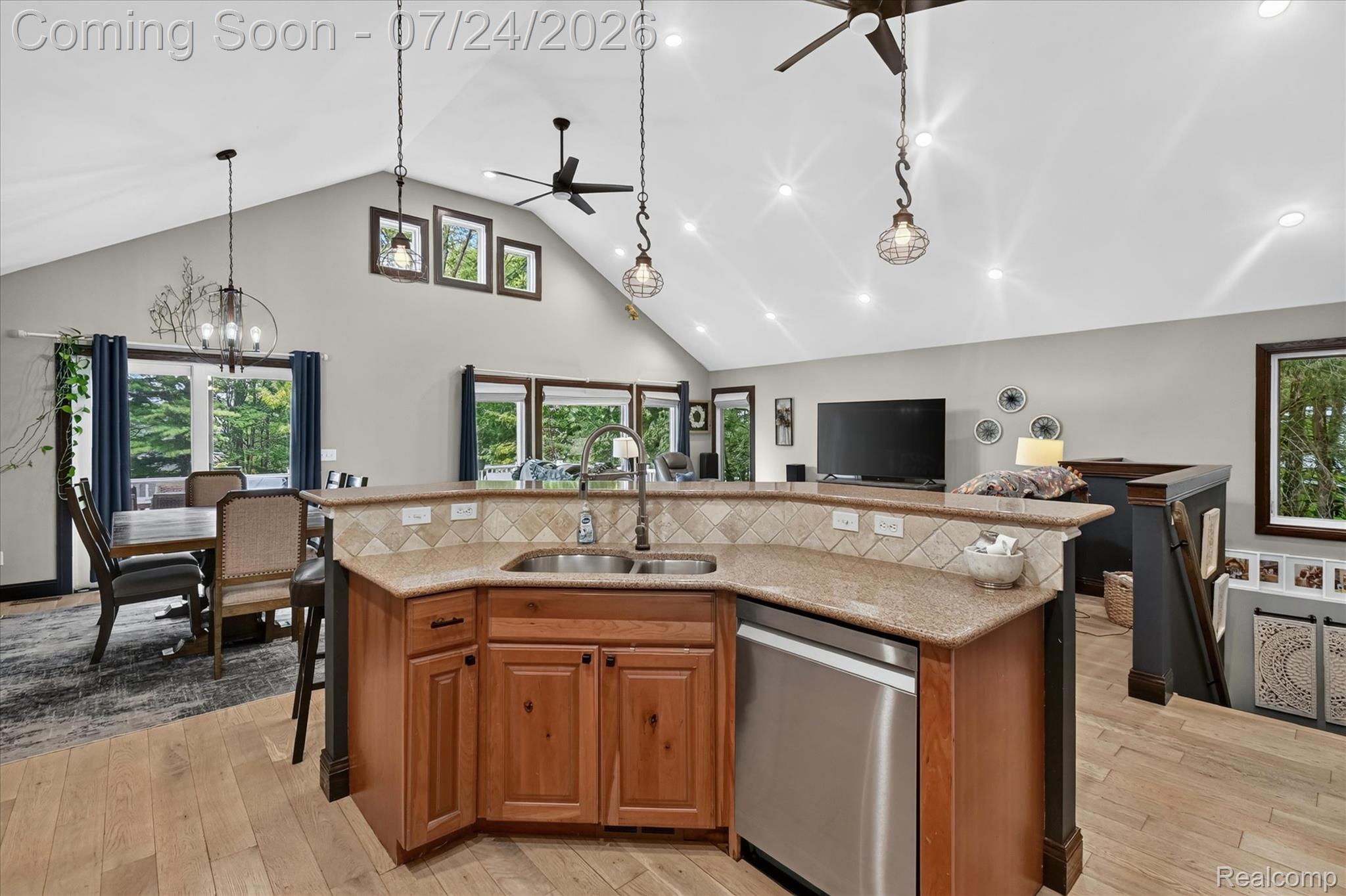 4915 Anglers Lane Property Photo 14