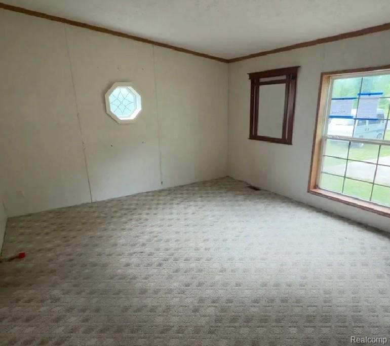 10537 Byron Road Property Photo 6
