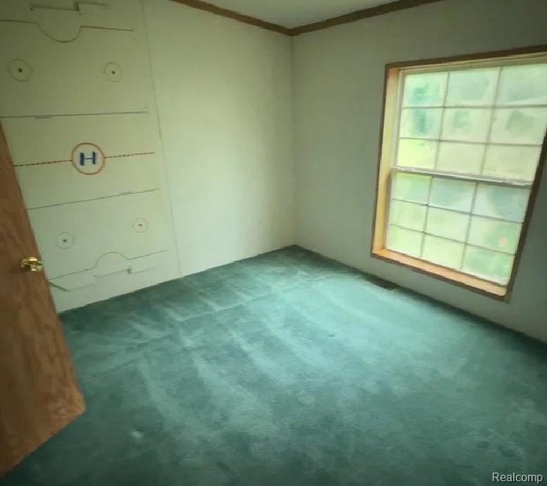 10537 Byron Road Property Photo 8