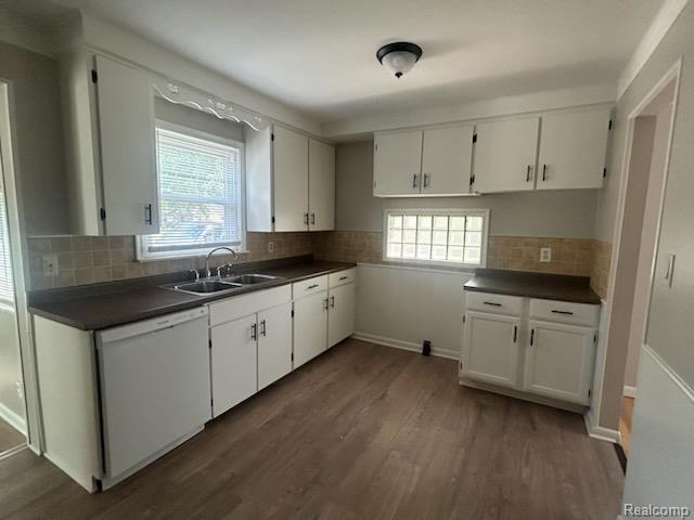 18707 Centralia Property Photo 6