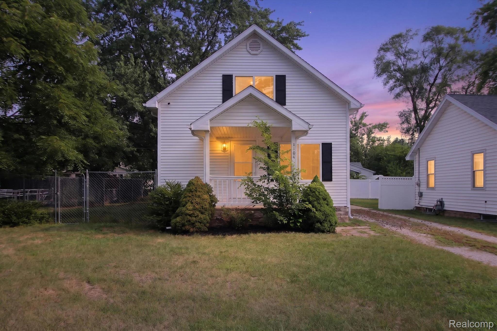 1104 Pennsylvania Avenue Property Photo 1