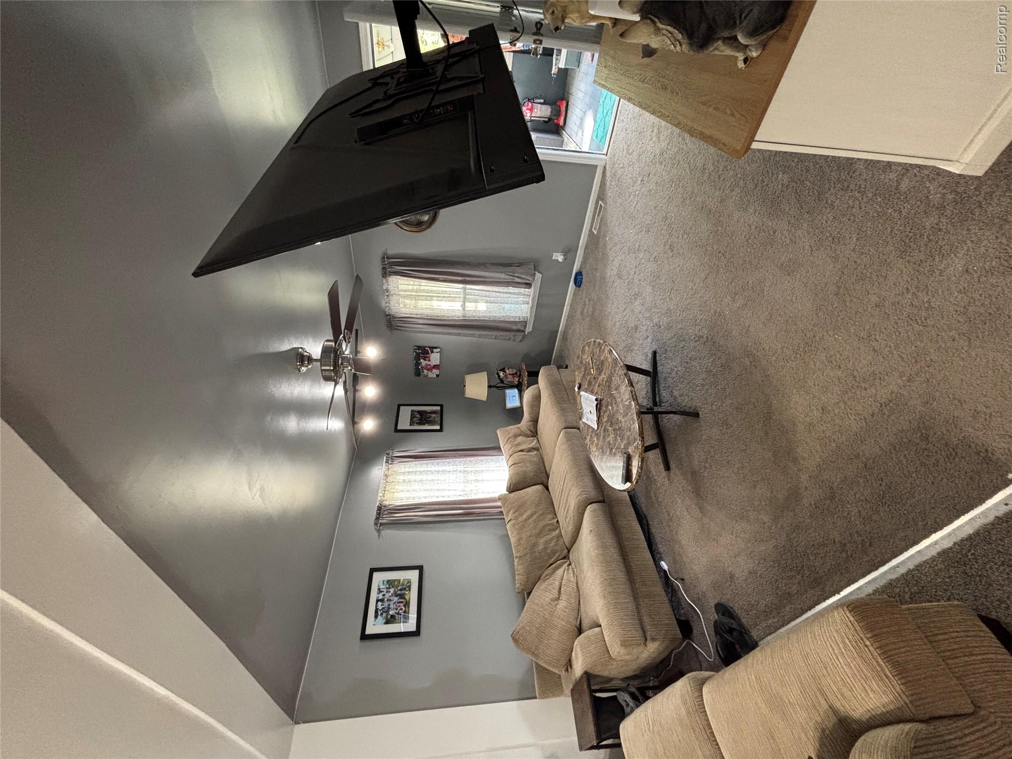11614 Temperance Street Property Photo 8
