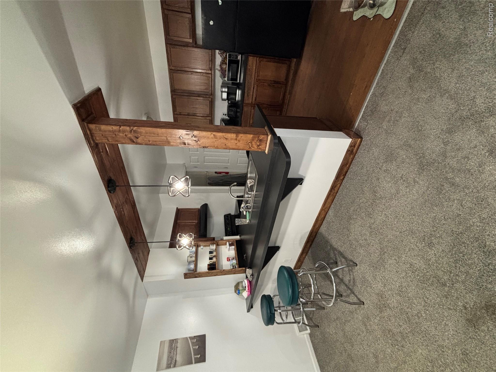 11614 Temperance Street Property Photo 10
