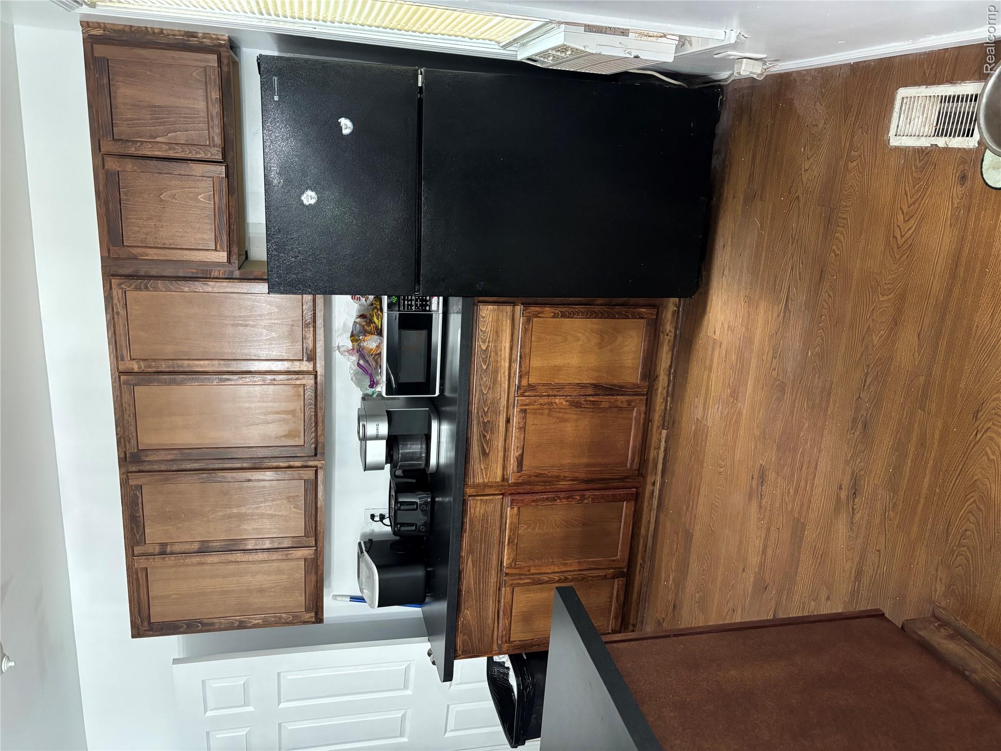 11614 Temperance Street Property Photo 14