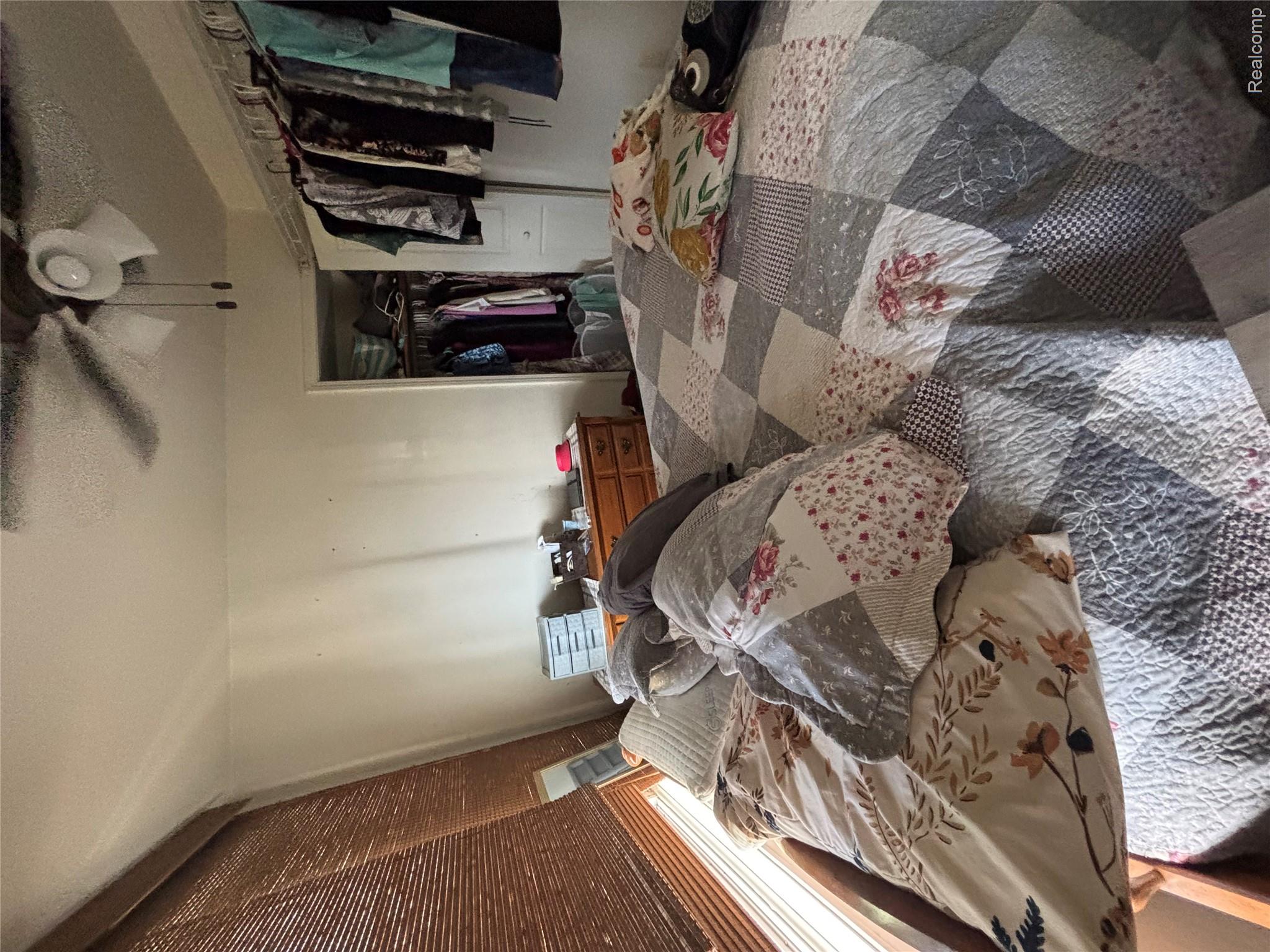 11614 Temperance Street Property Photo 17