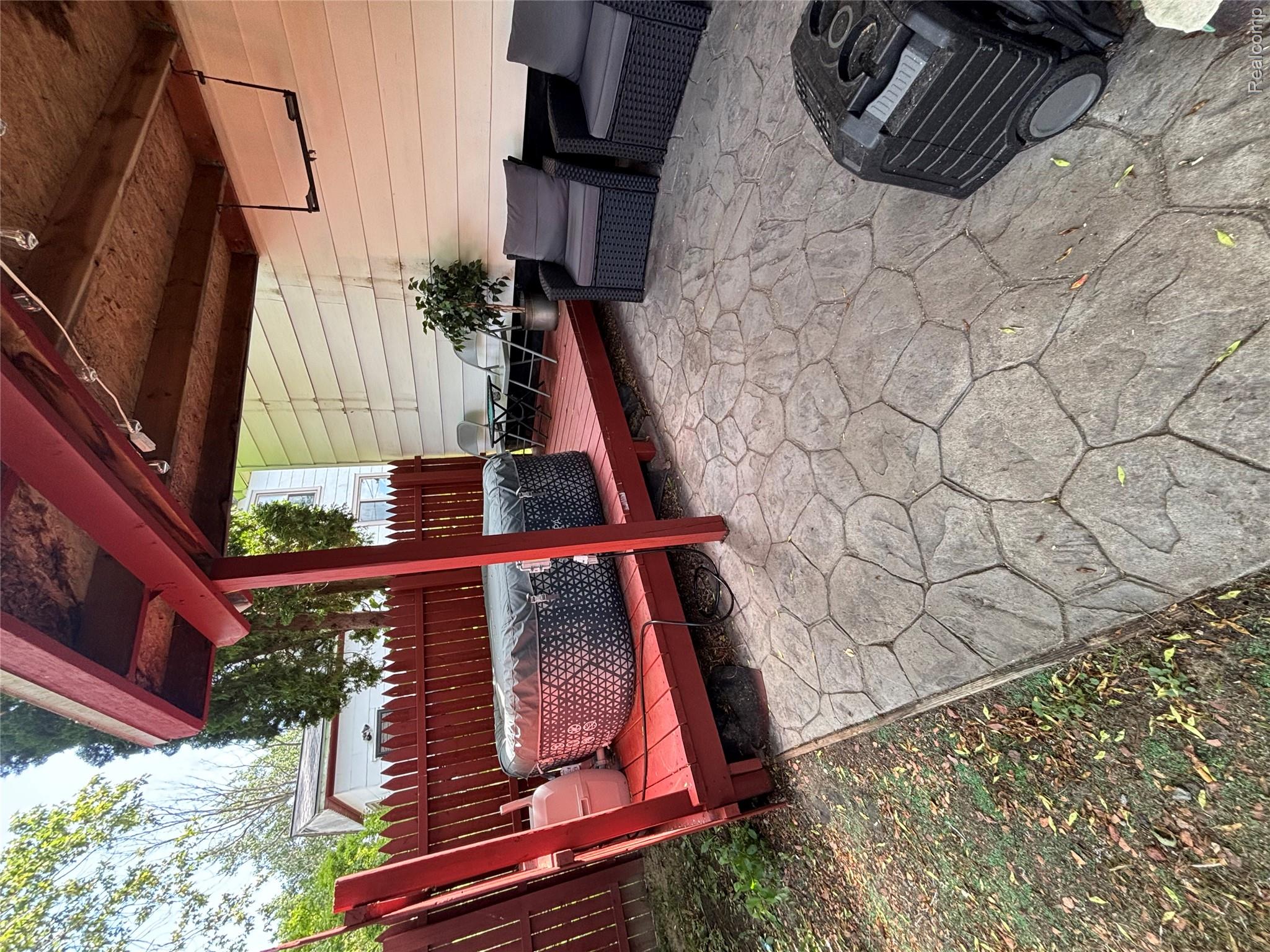 11614 Temperance Street Property Photo 26
