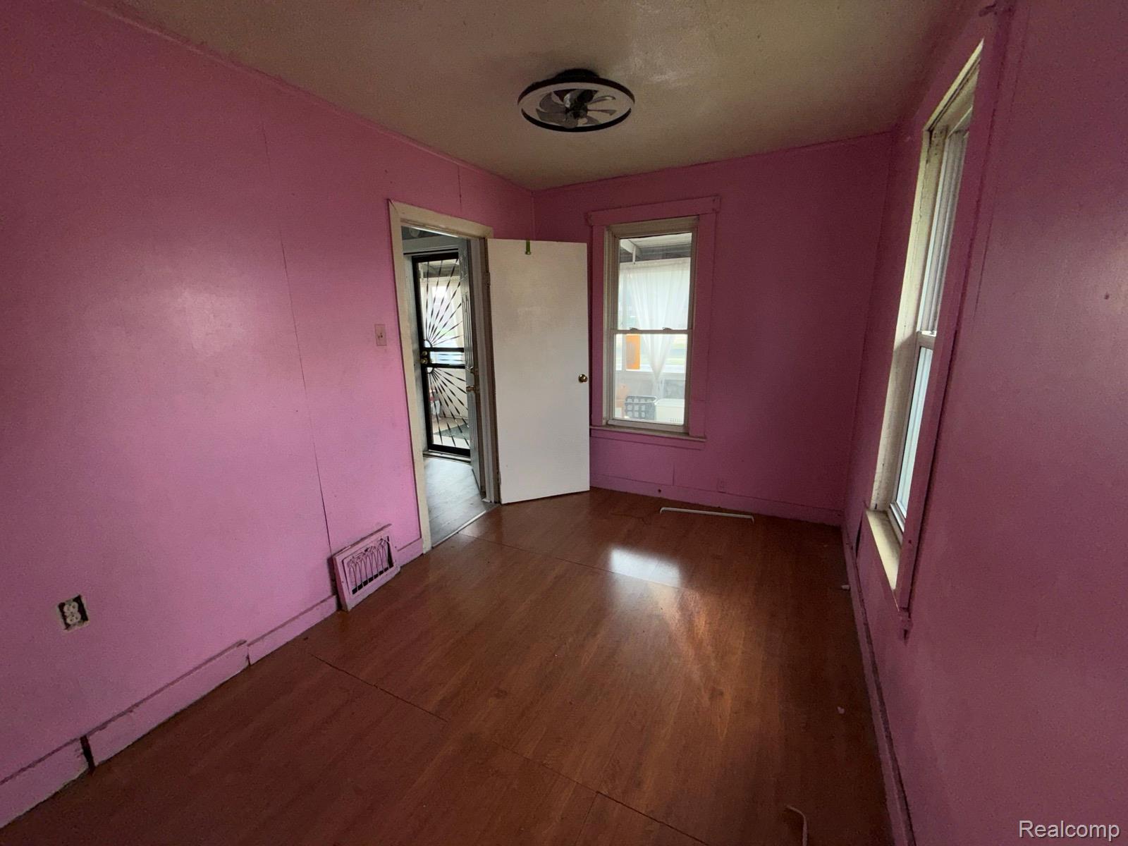 3935 15th Street Property Photo 5