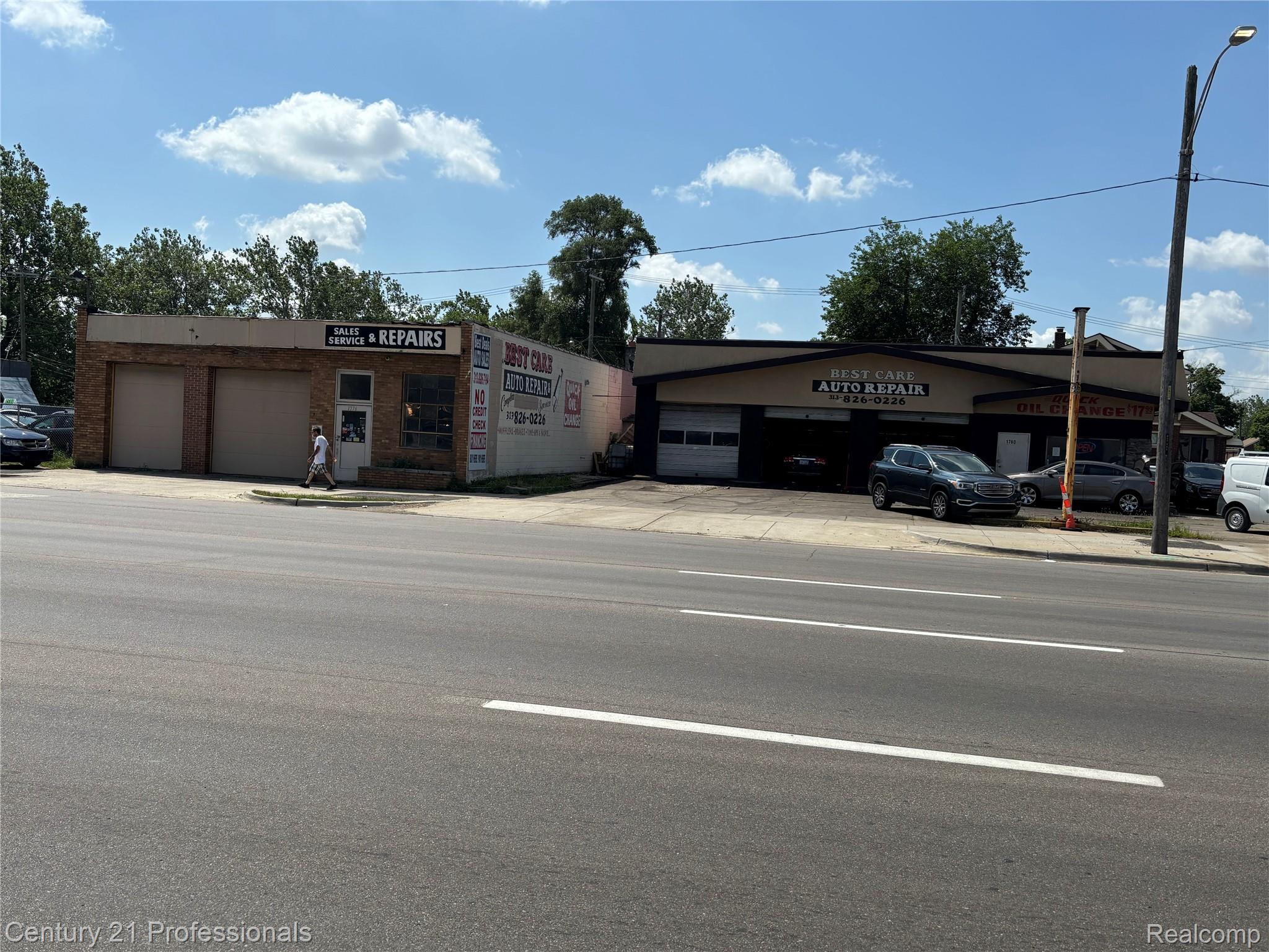 1790 E 8 Mile Road Property Photo 6