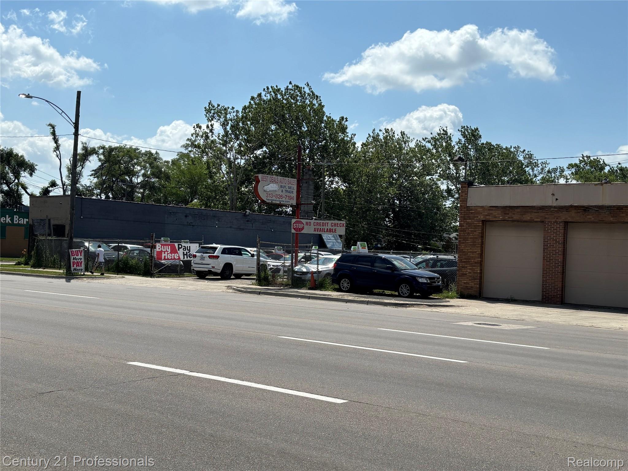 1790 E 8 Mile Road Property Photo 7