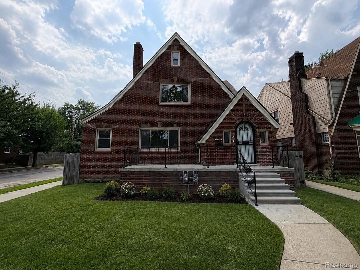 5903 Kensington Avenue Property Photo 1