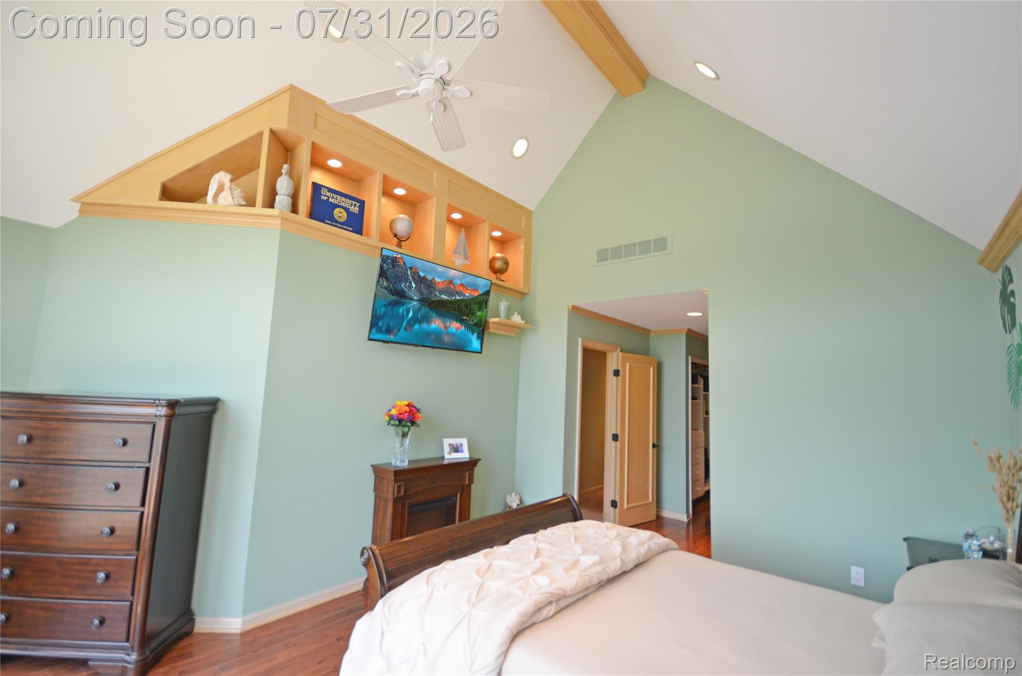 38048 Huron Pointe Drive Property Photo 28