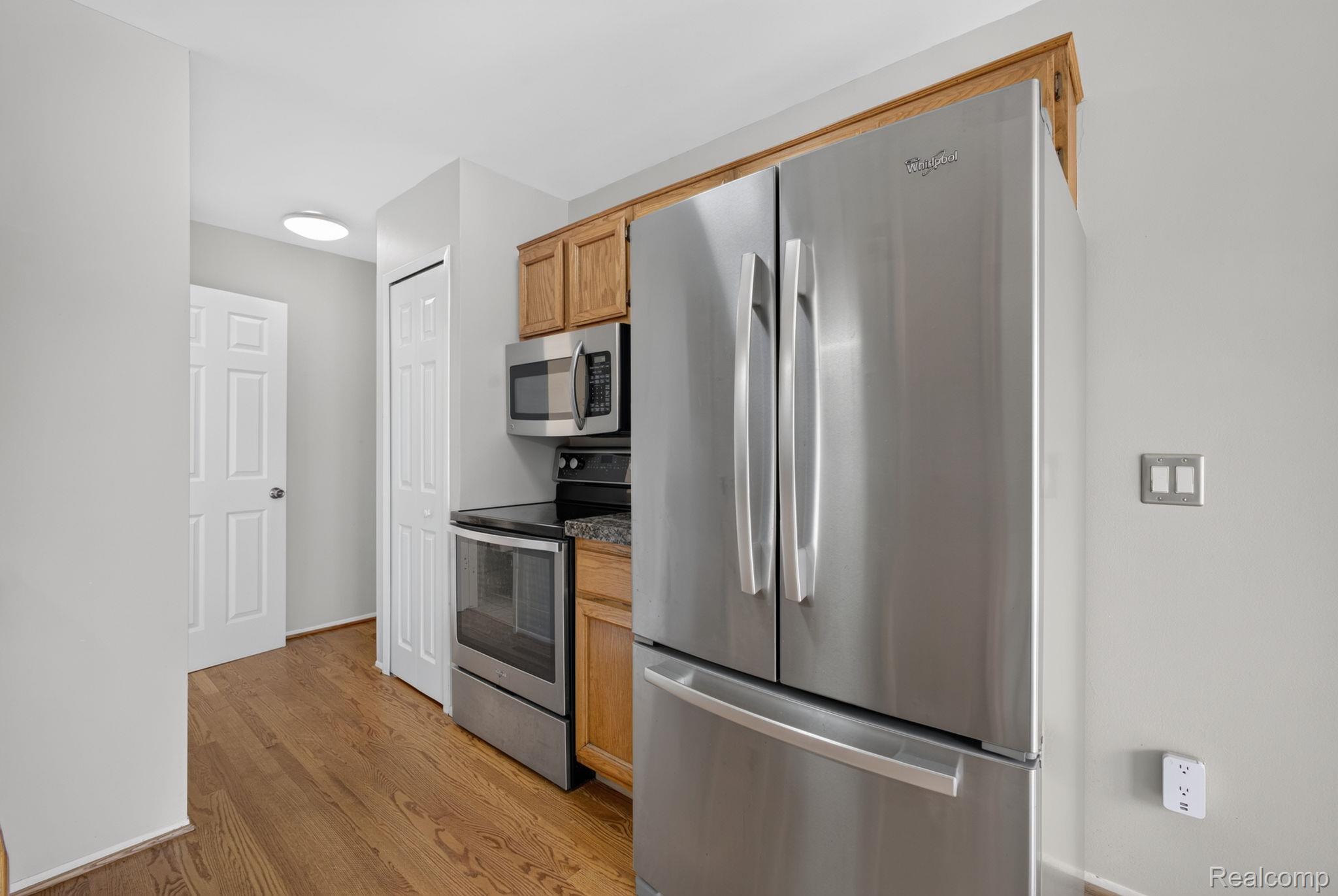 22204 Pondview Property Photo 10
