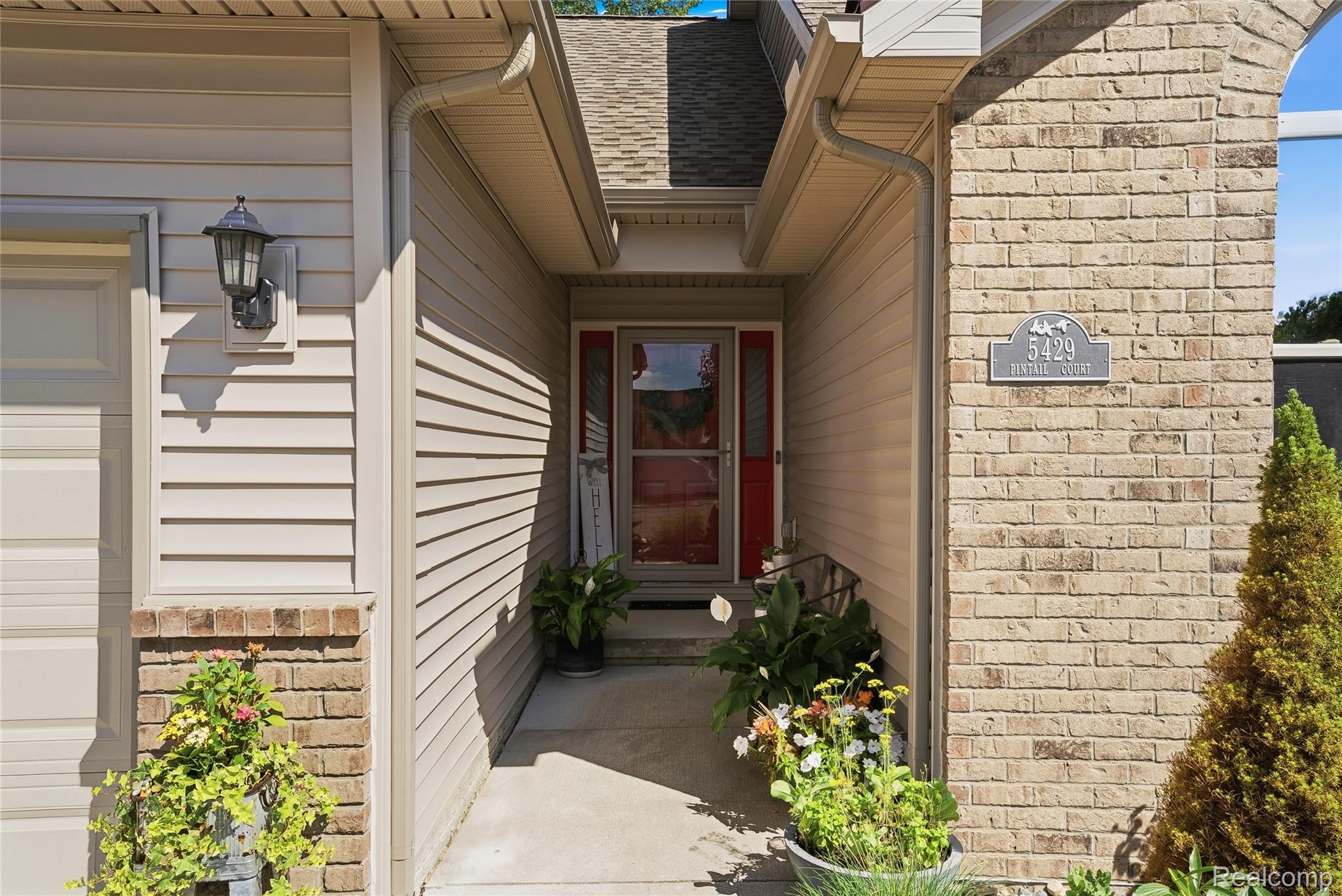 5429 Pintail Court Property Photo 6