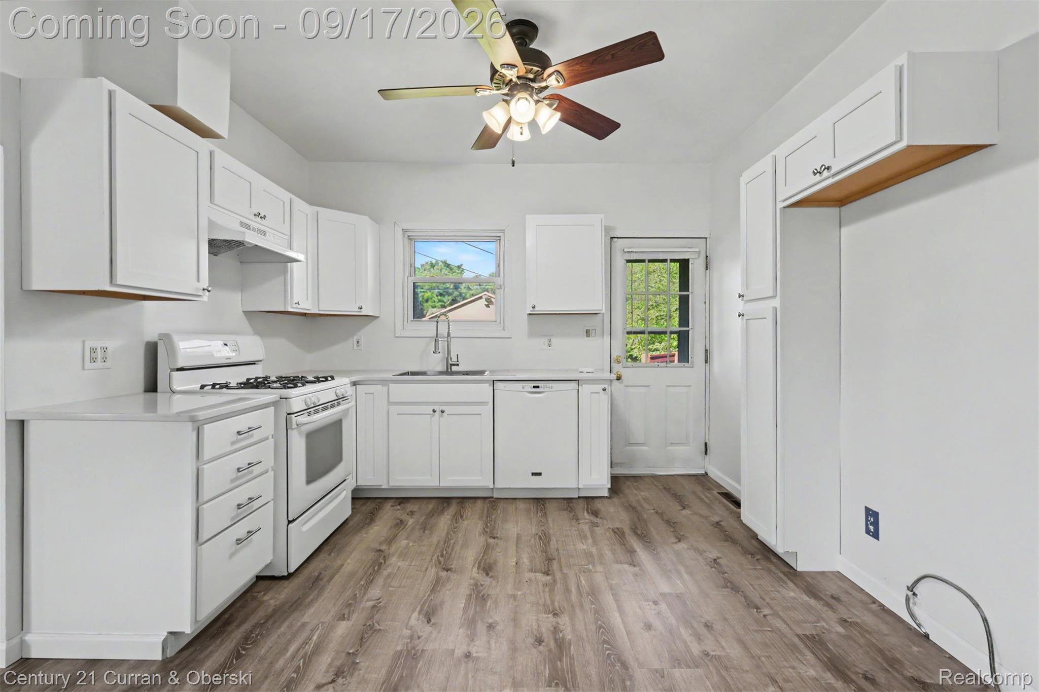 18439 Norborne Property Photo 8