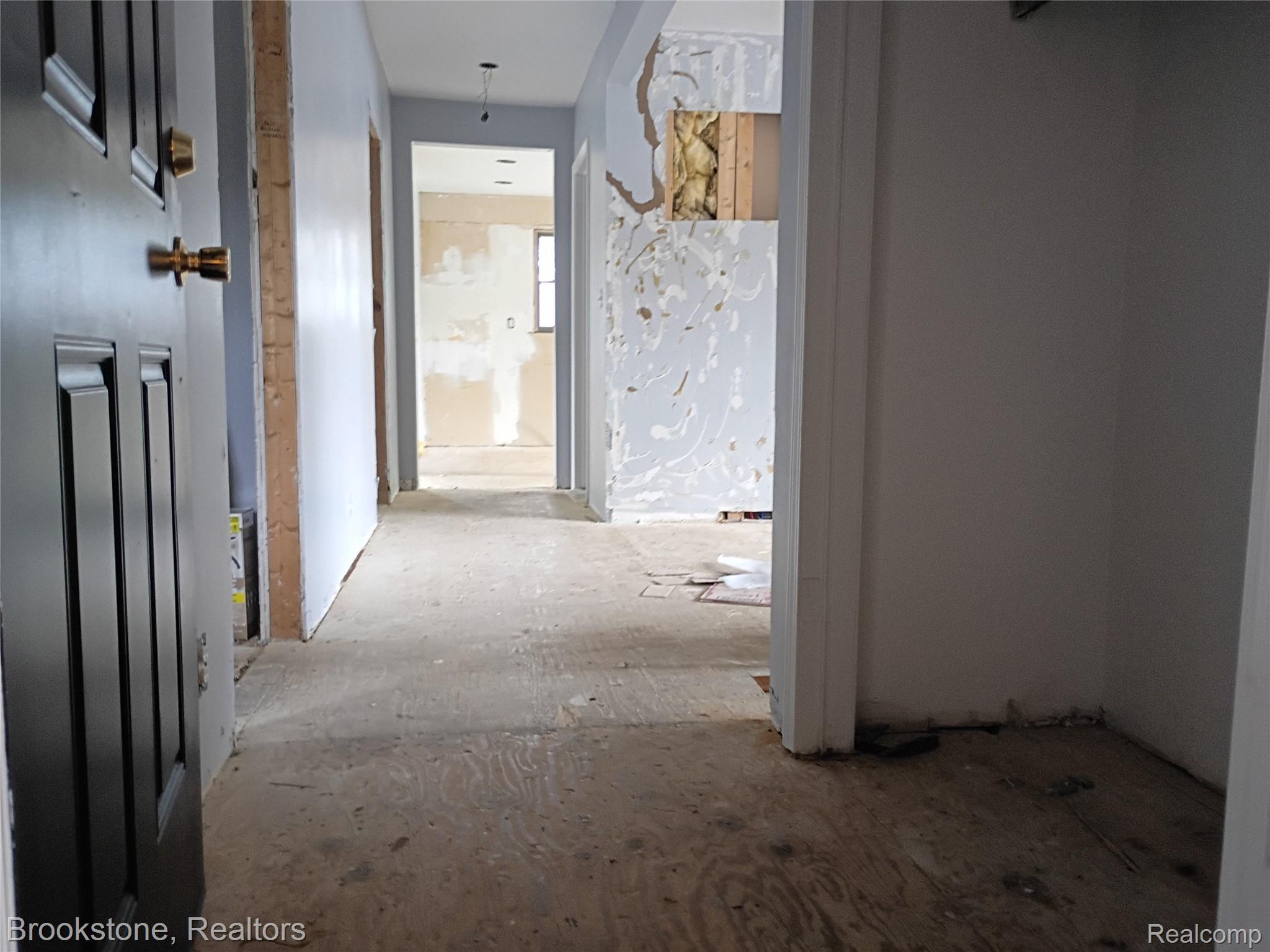 510 Pleasant Street 5 Property Photo 1