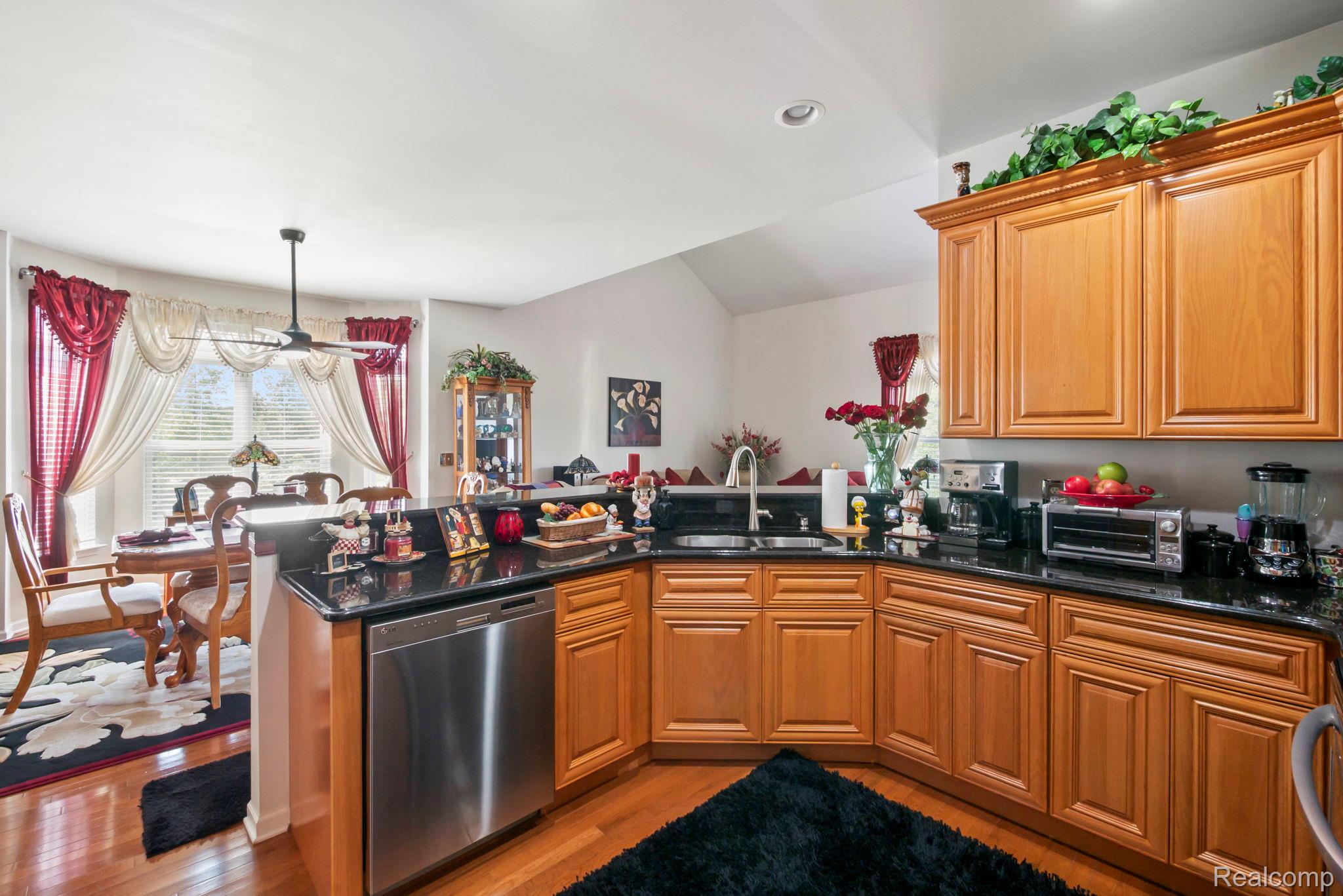 7180 Chandler Drive Property Photo 12