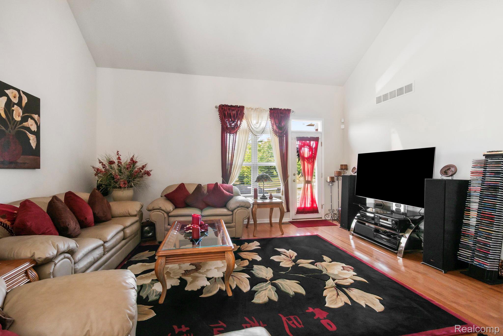 7180 Chandler Drive Property Photo 16