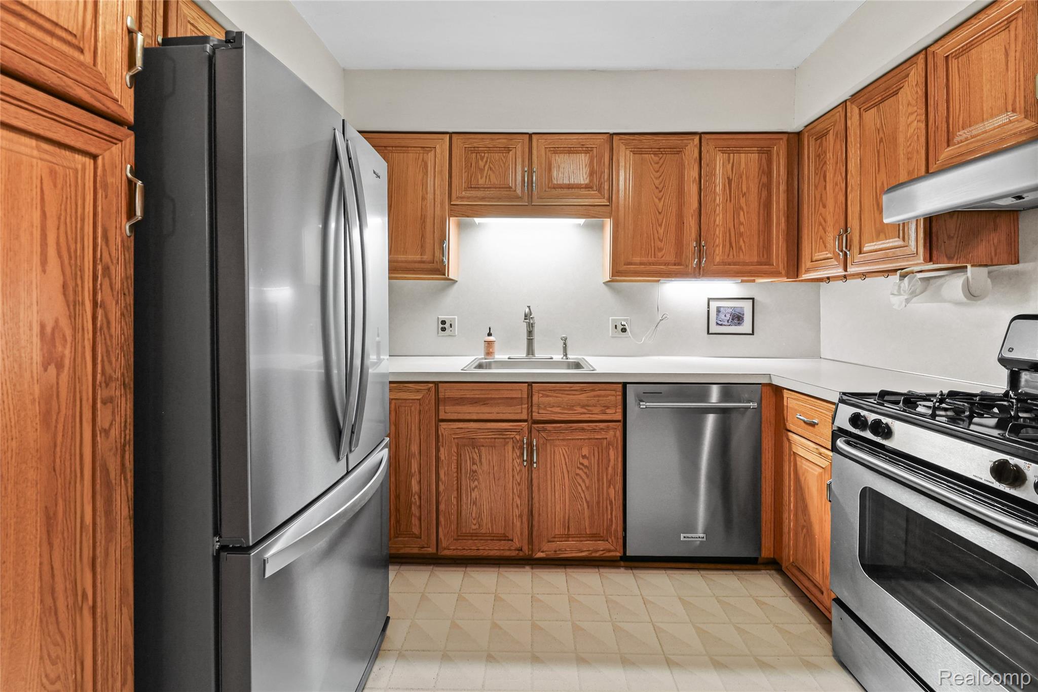 1805 Van Hill Court Property Photo 10