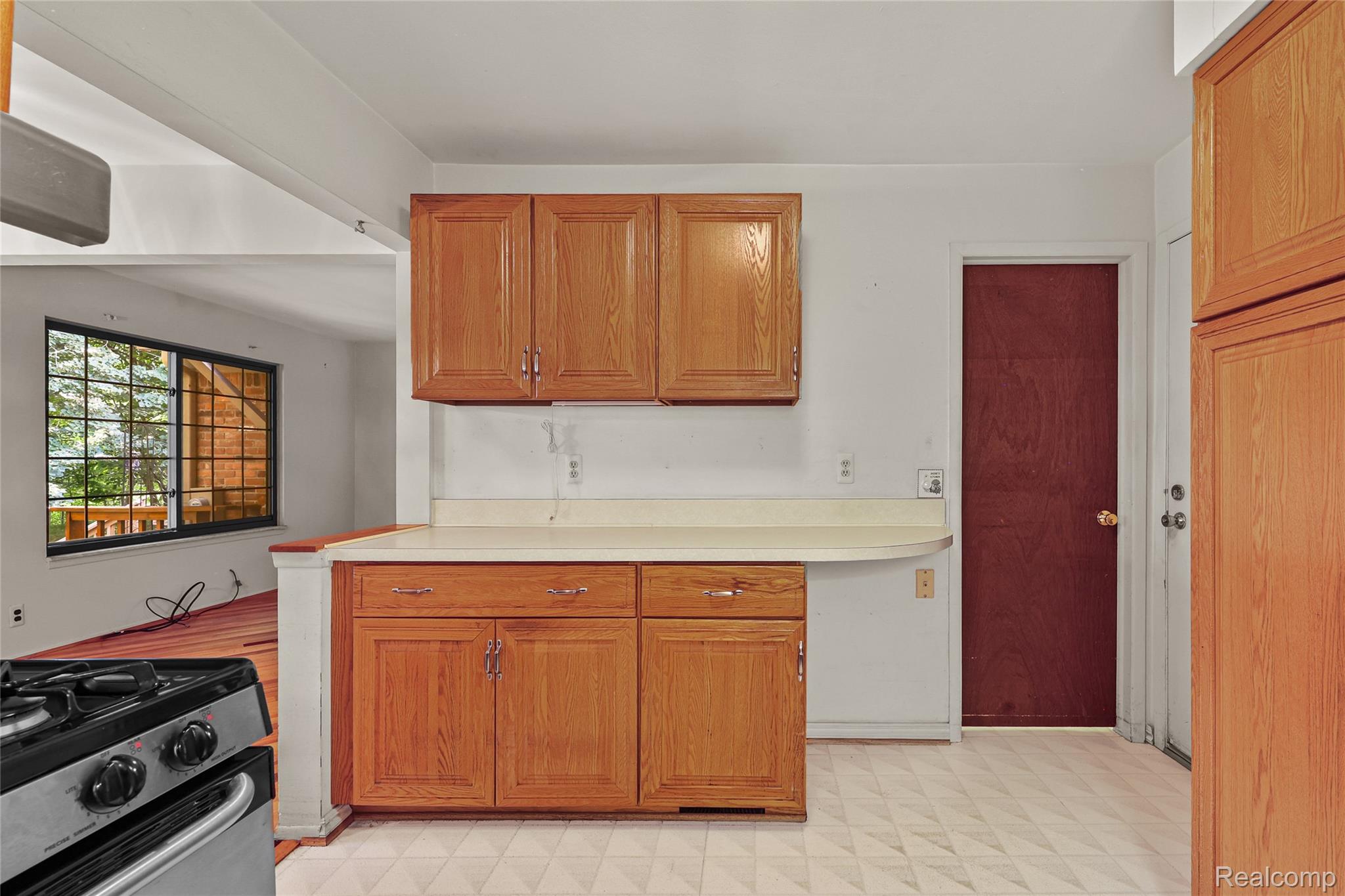 1805 Van Hill Court Property Photo 12