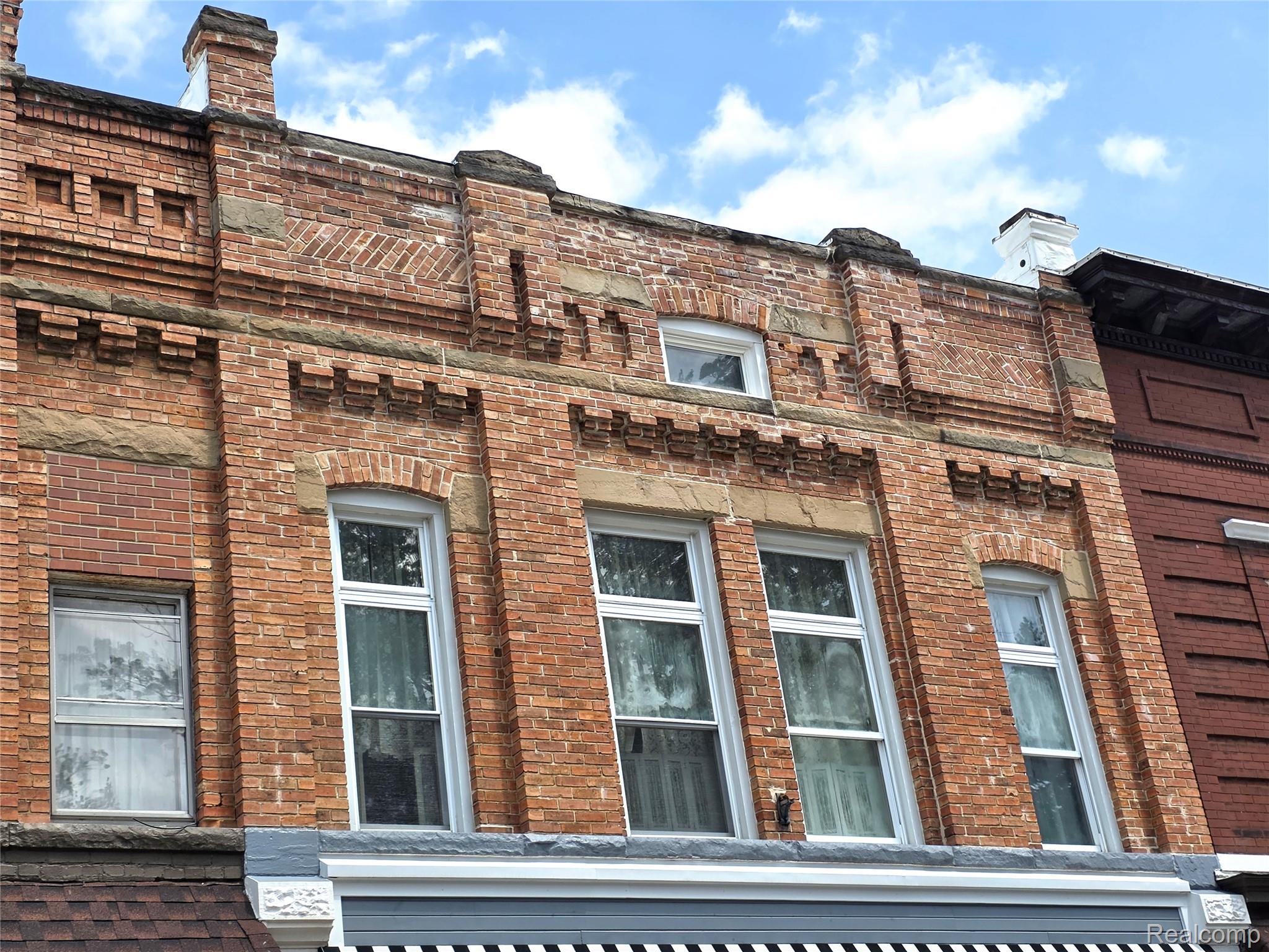 6029 Fulton Street Property Photo 4