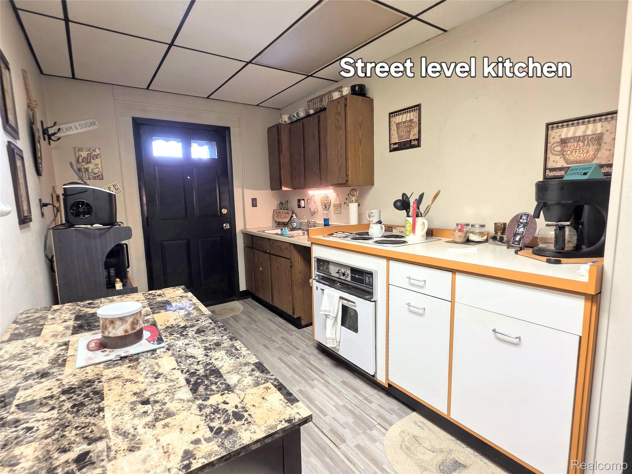 6029 Fulton Street Property Photo 29