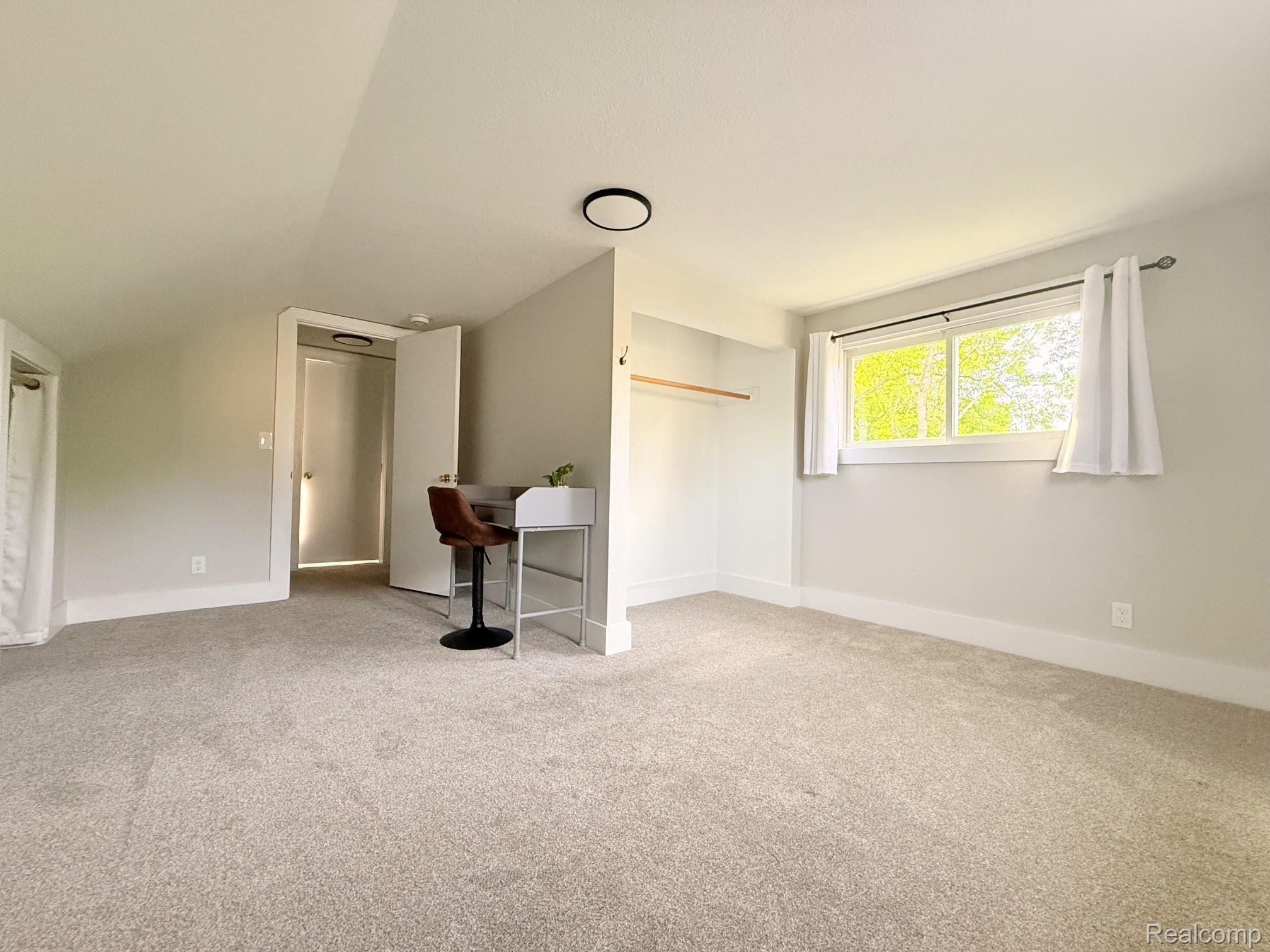 128 W 10th Avenue Property Photo 28