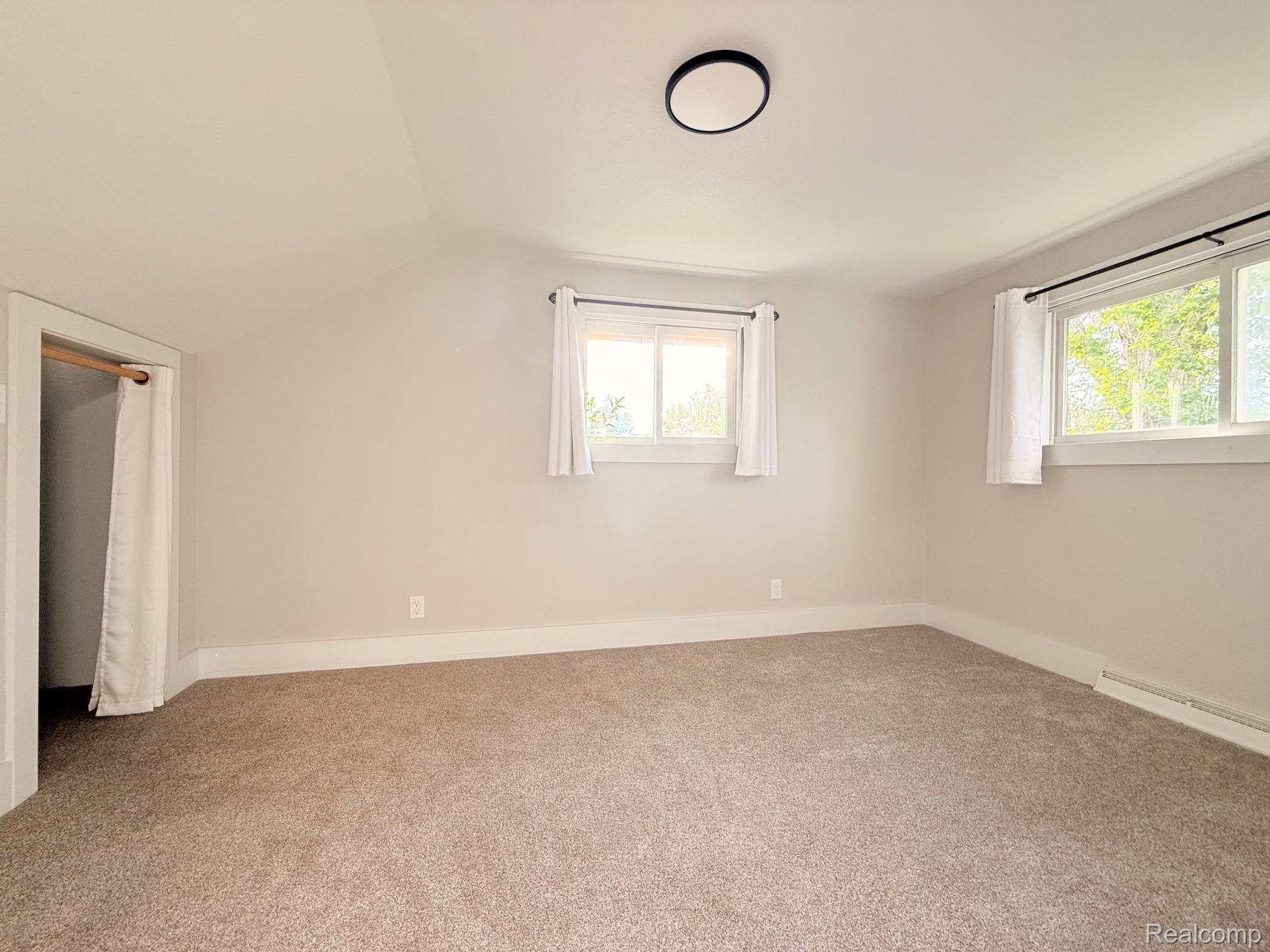 128 W 10th Avenue Property Photo 29
