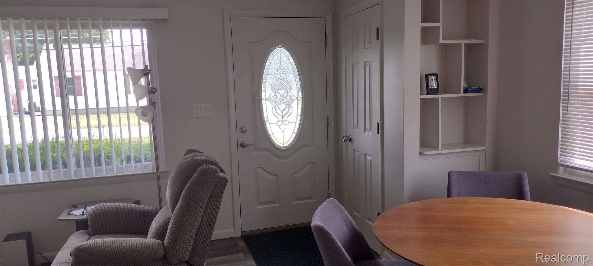 1823 Washington Street Property Photo 4