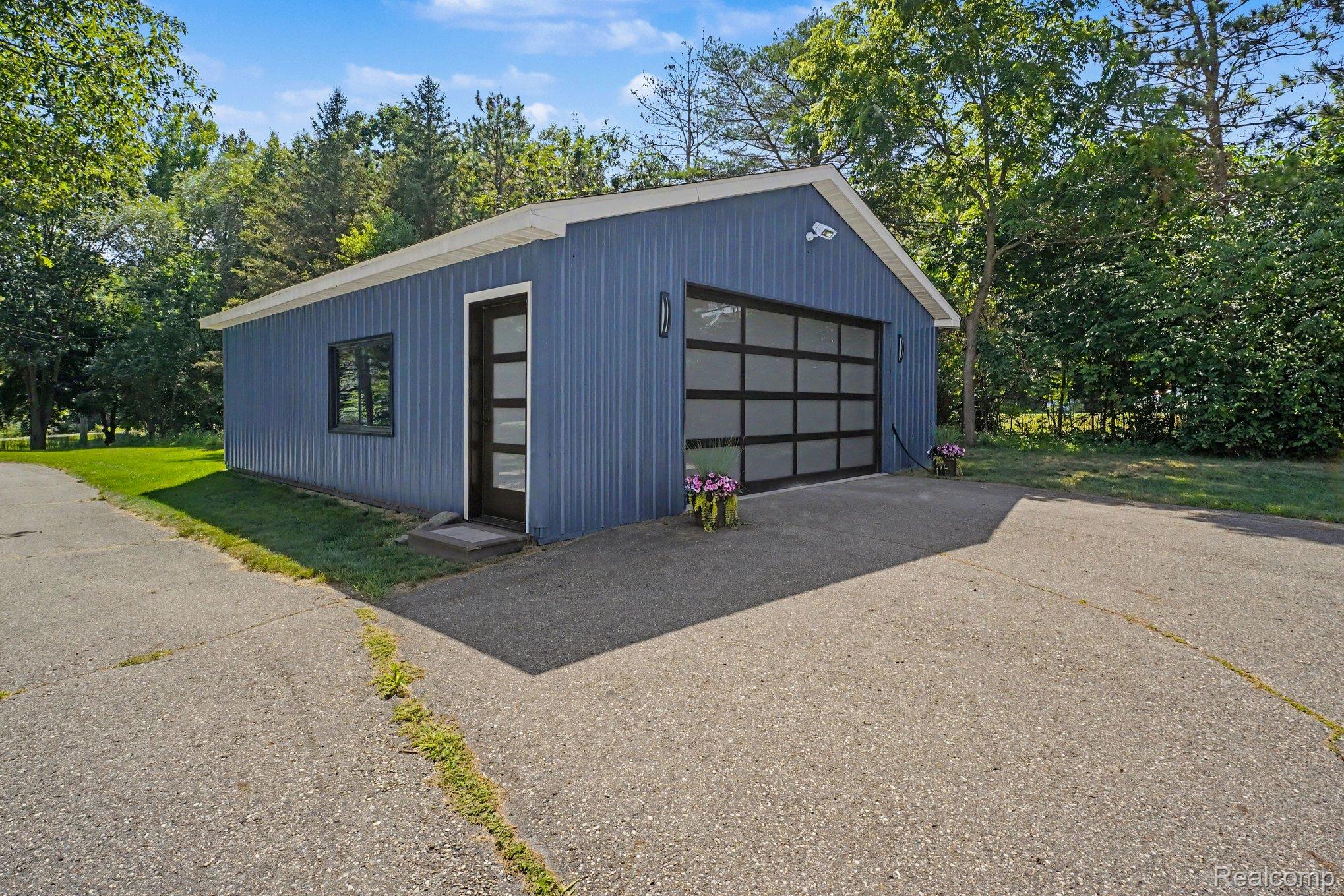 3900 Waterland Drive Property Photo 21