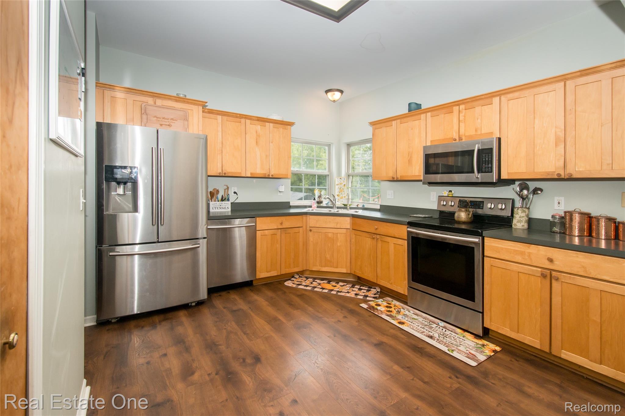145 S Stockbridge Road Property Photo 3