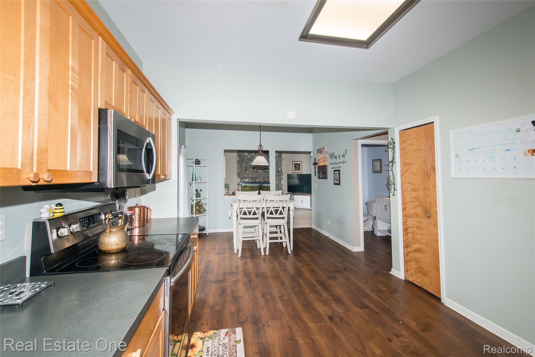 145 S Stockbridge Road Property Photo 5