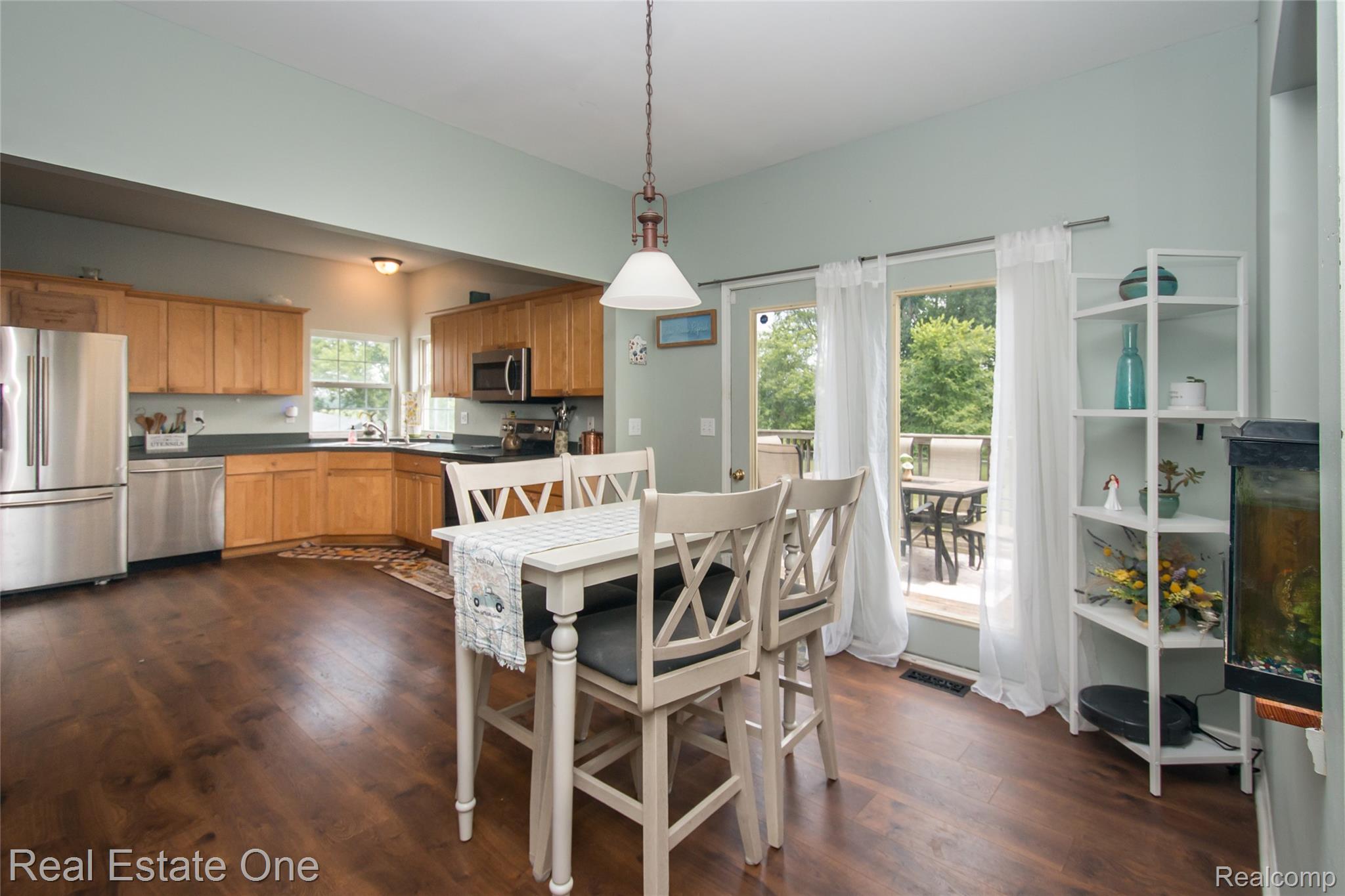 145 S Stockbridge Road Property Photo 6